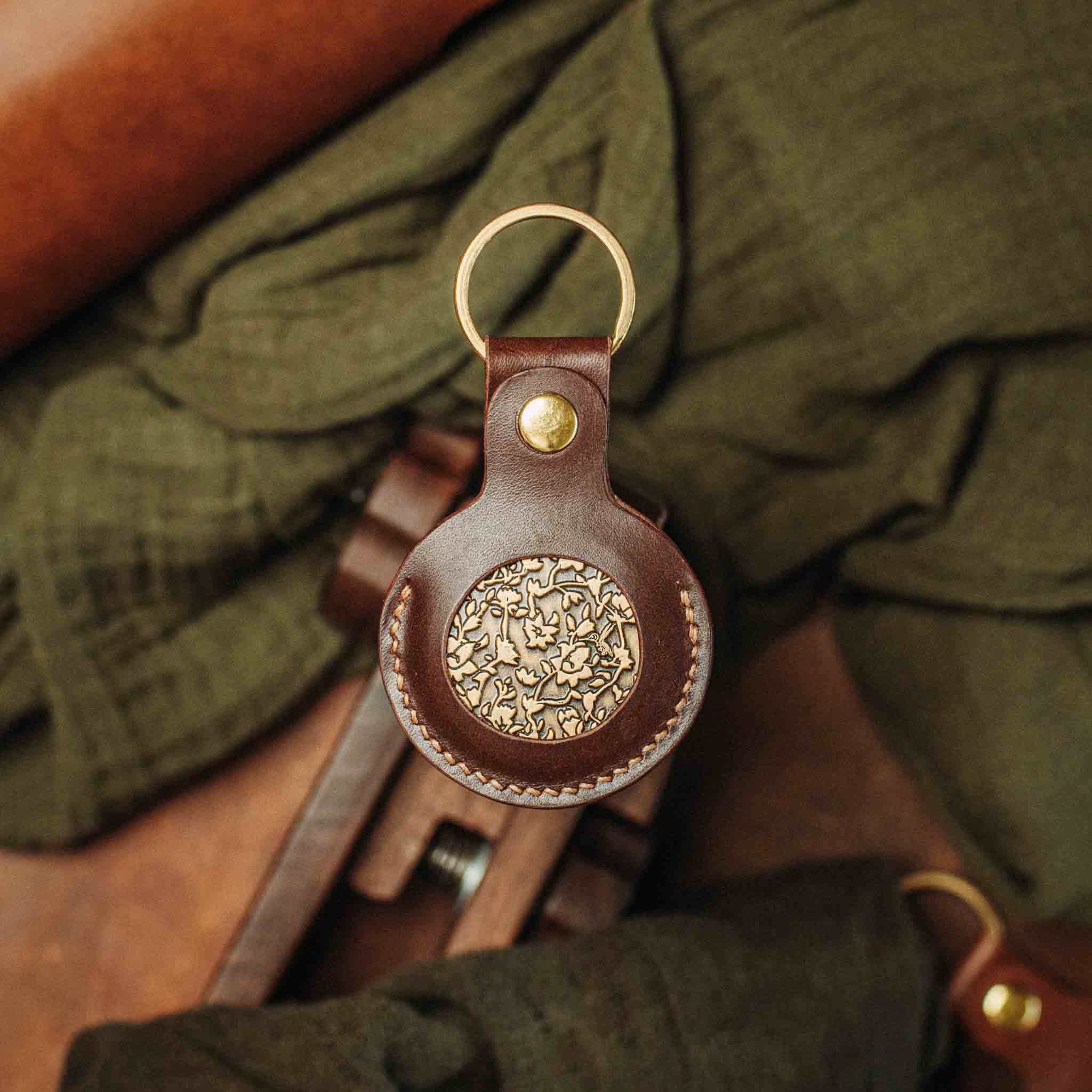 Challenge Coin Keychain - Peso Pocket v5 | EDC Leather Coin Holder Pirate Goods