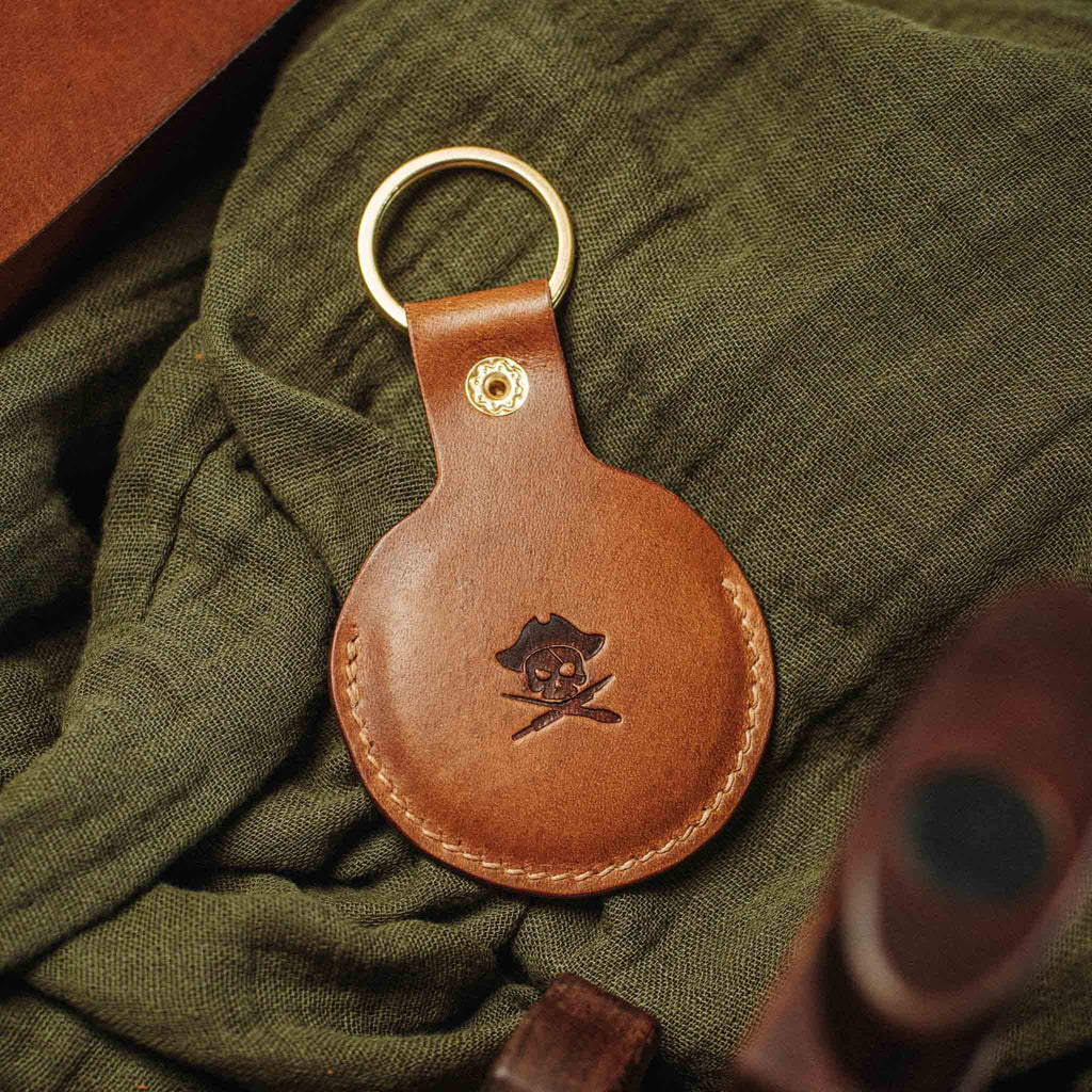 Challenge Coin Keychain - Peso Pocket v5 | EDC Leather Coin Holder Pirate Goods