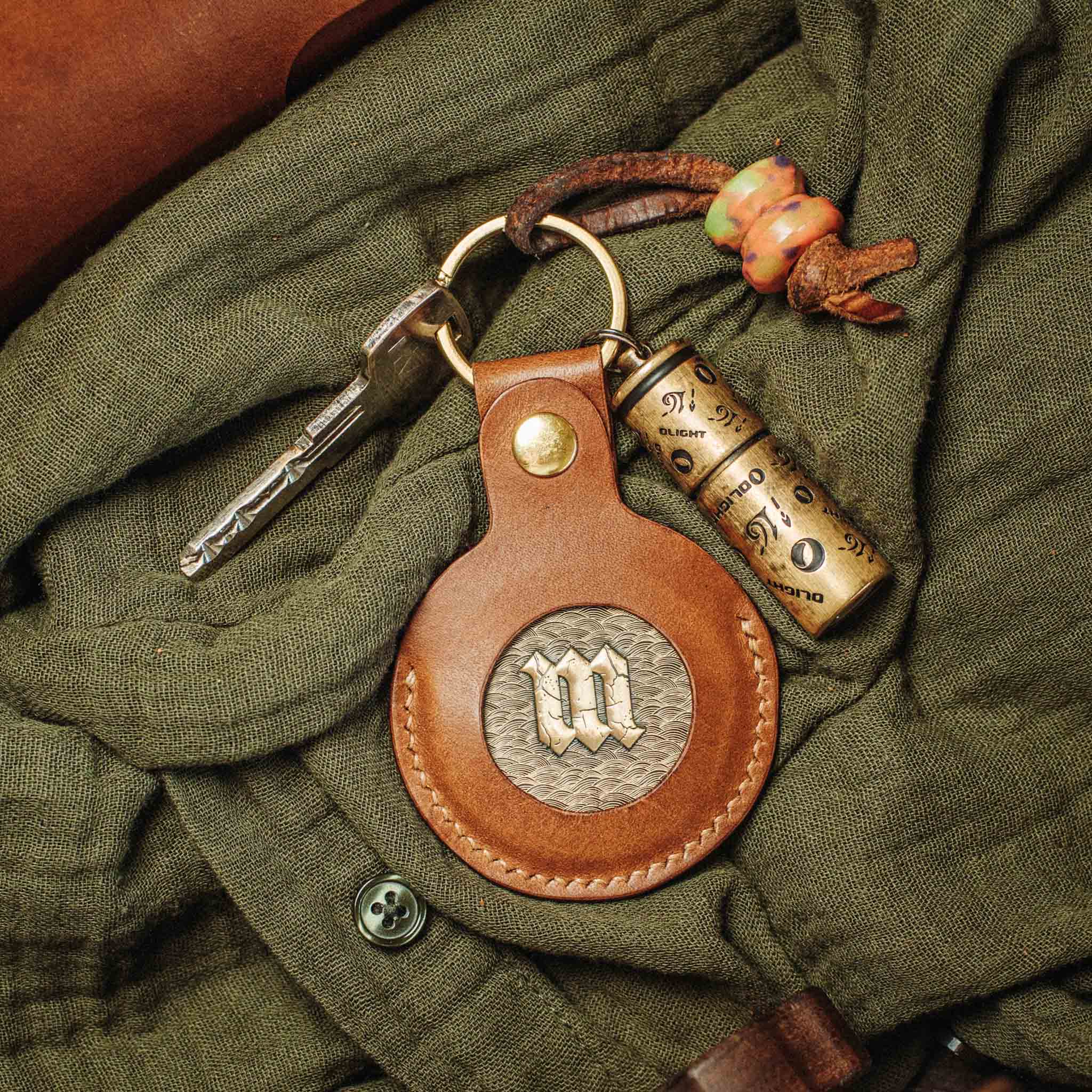 Challenge Coin Keychain - Peso Pocket v5 | EDC Leather Coin Holder Pirate Goods