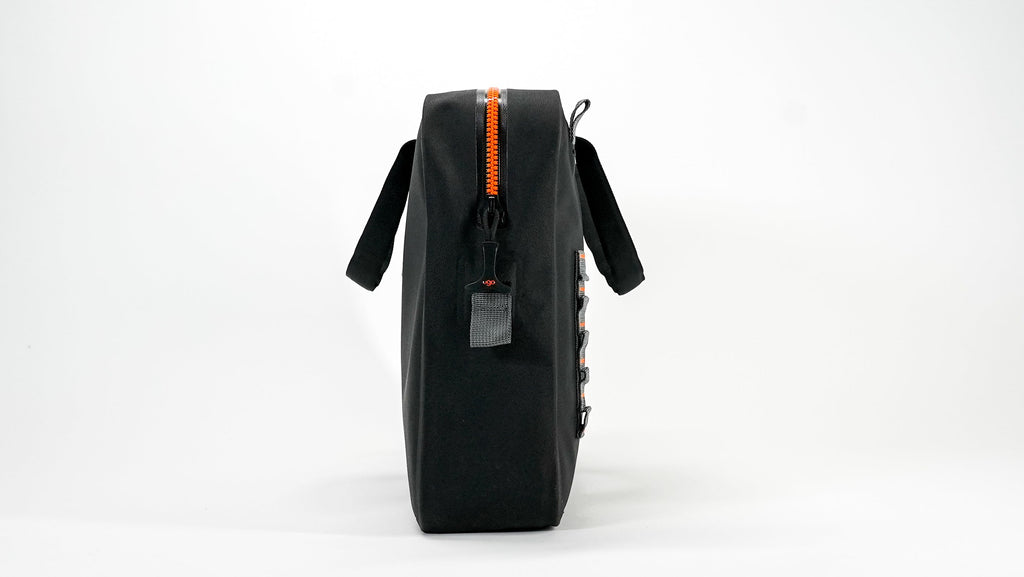 ugo® MESSENGER ugo wear