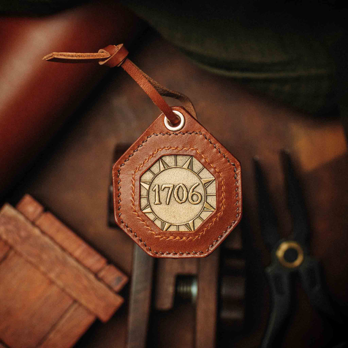 Peso Pocket v4 Plus - Octagonal challenge coin holder Pirate Goods