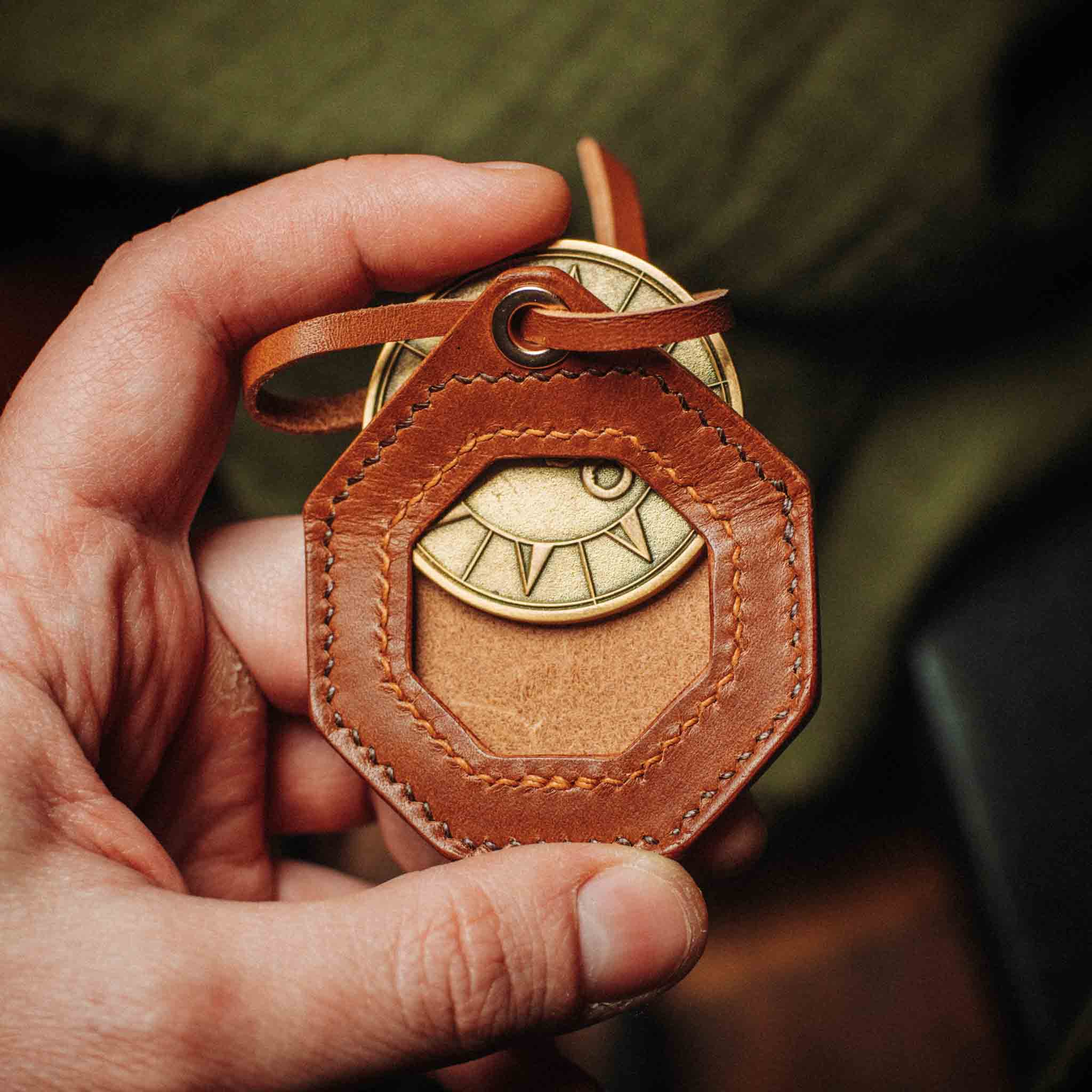 Peso Pocket v4 Plus - Octagonal challenge coin holder Pirate Goods