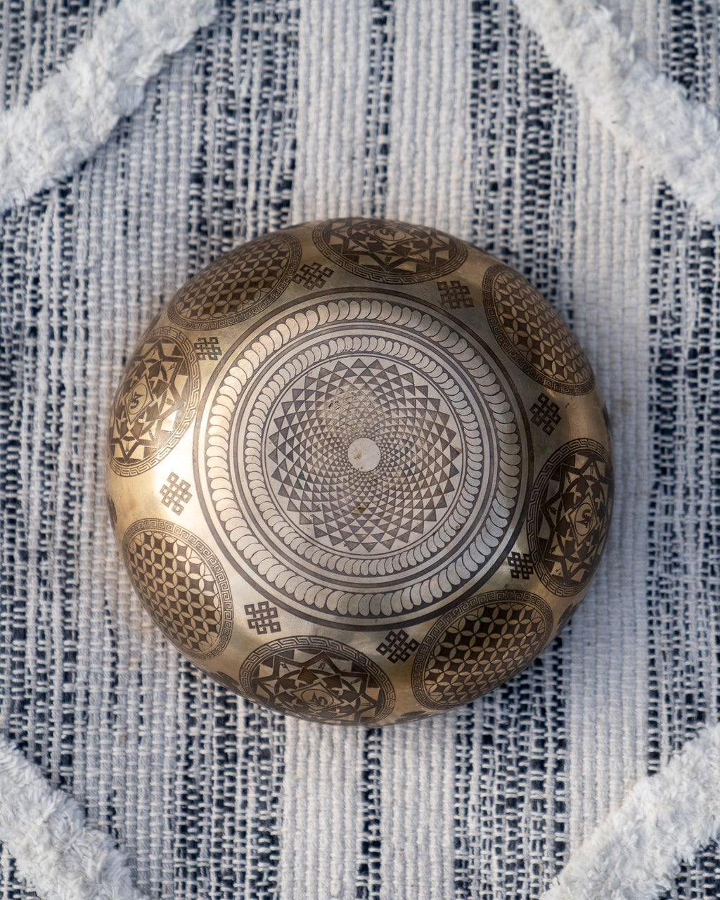 Special Carved Singing Bowl Set Sukha Sound Healing & Singing Bowls