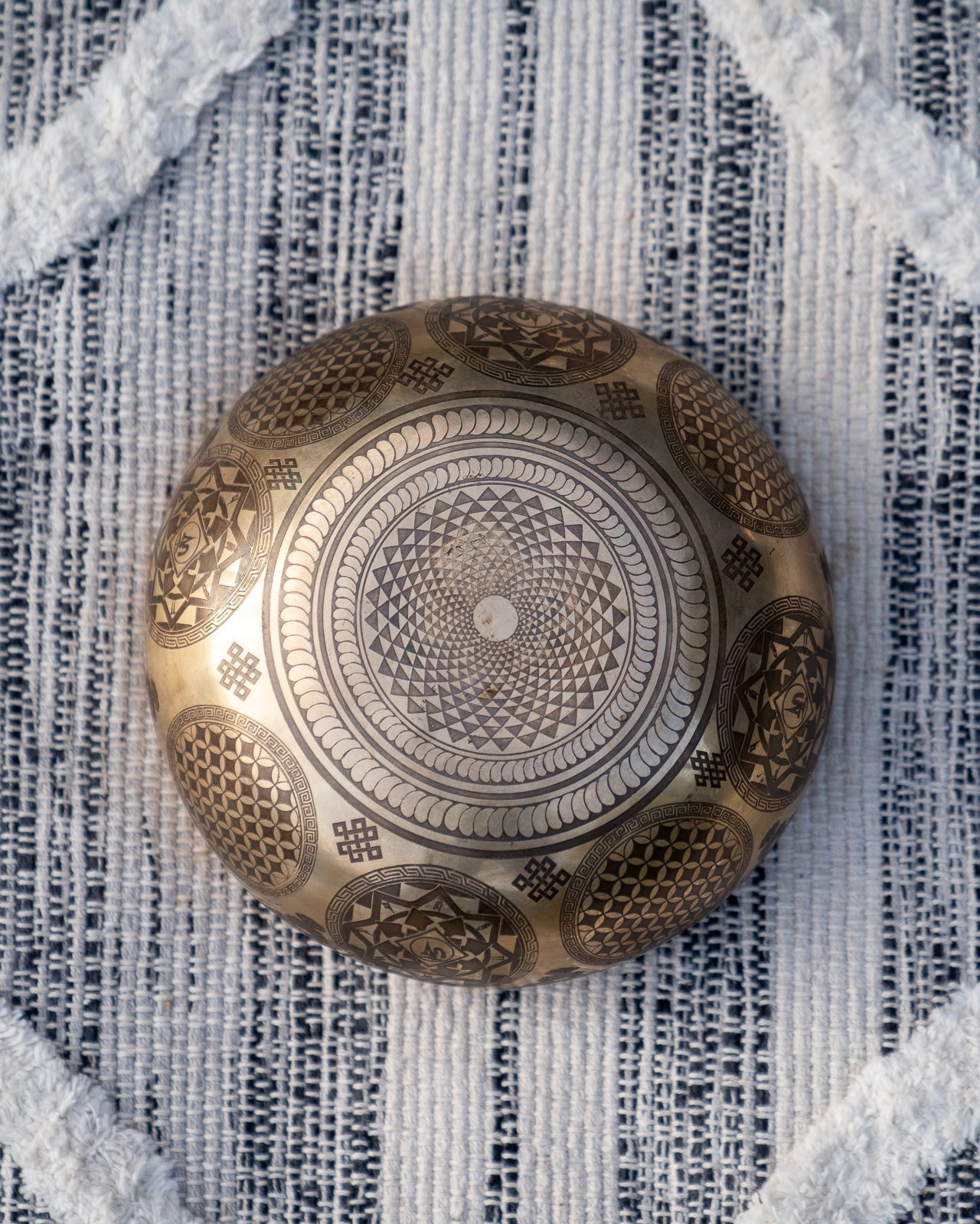 Special Carved Singing Bowl Set Sukha Sound Healing & Singing Bowls