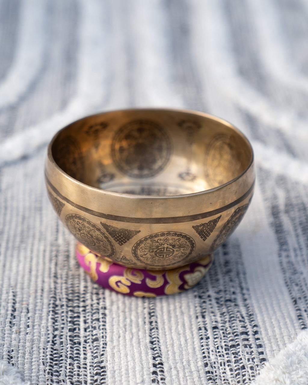 Crown Chakra Singing Bowl in B Sukha Sound Healing & Singing Bowls
