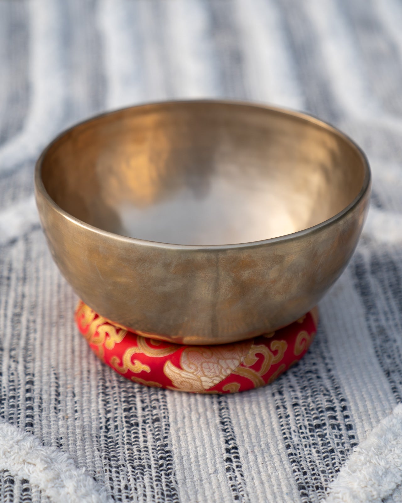 Root Chakra Singing Bowl in C Sukha Sound Healing & Singing Bowls
