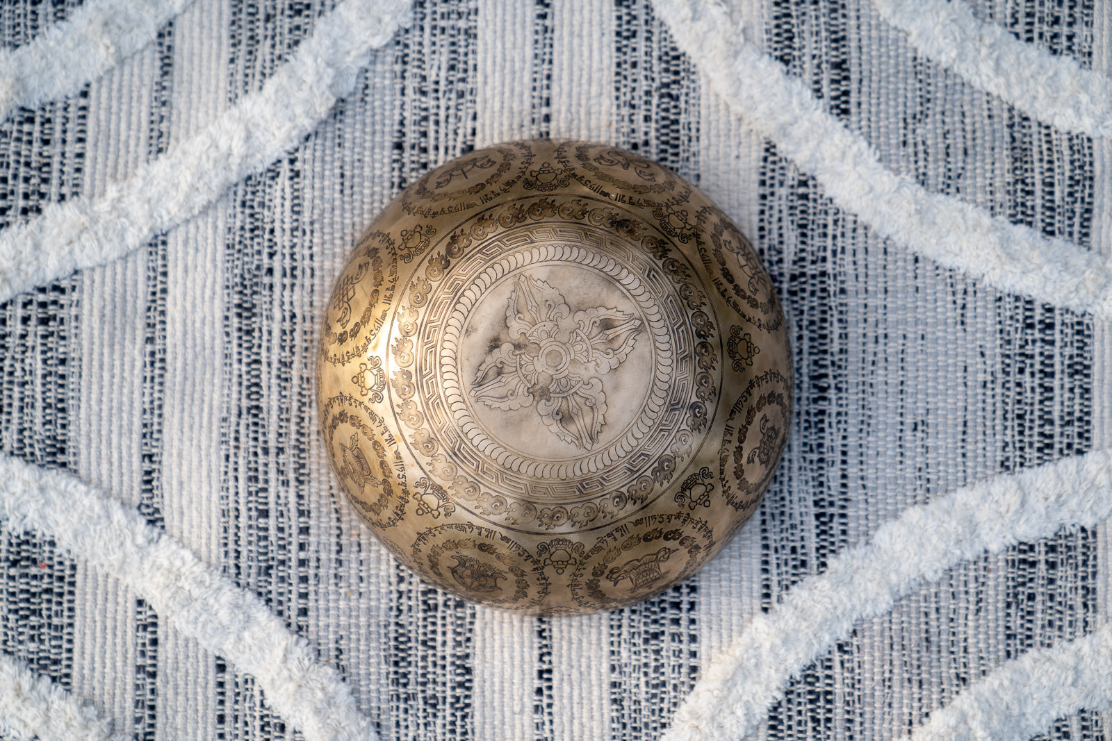 Root Chakra Medicine Buddha Art Bowl in C Sukha Sound Healing & Singing Bowls