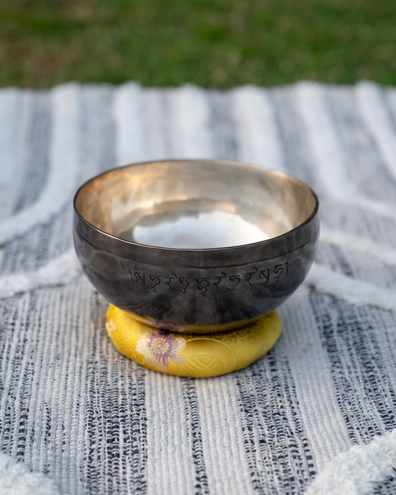 Solar Plexus Chakra New Moon Singing Bowl in E Sukha Sound Healing & Singing Bowls