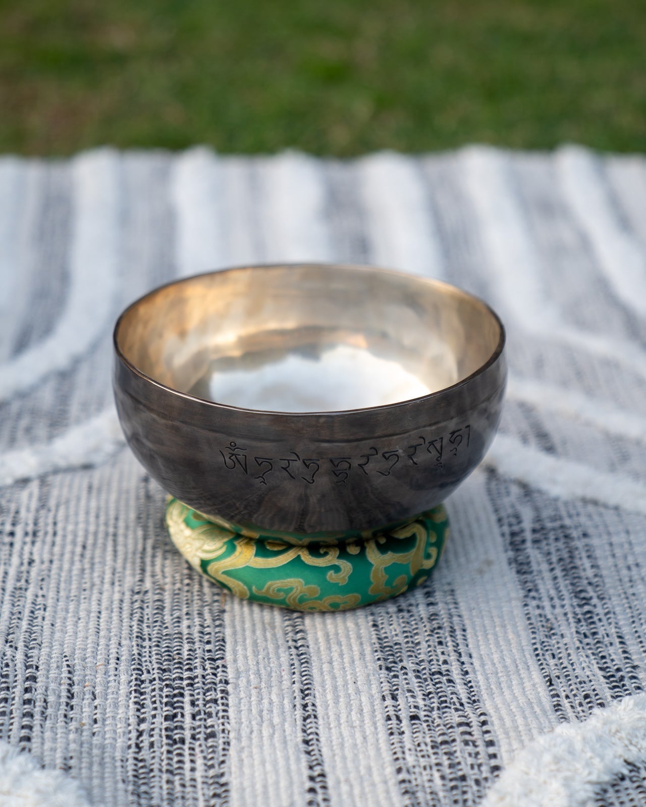 Heart Chakra New Moon Singing Bowl in F Sukha Sound Healing & Singing Bowls