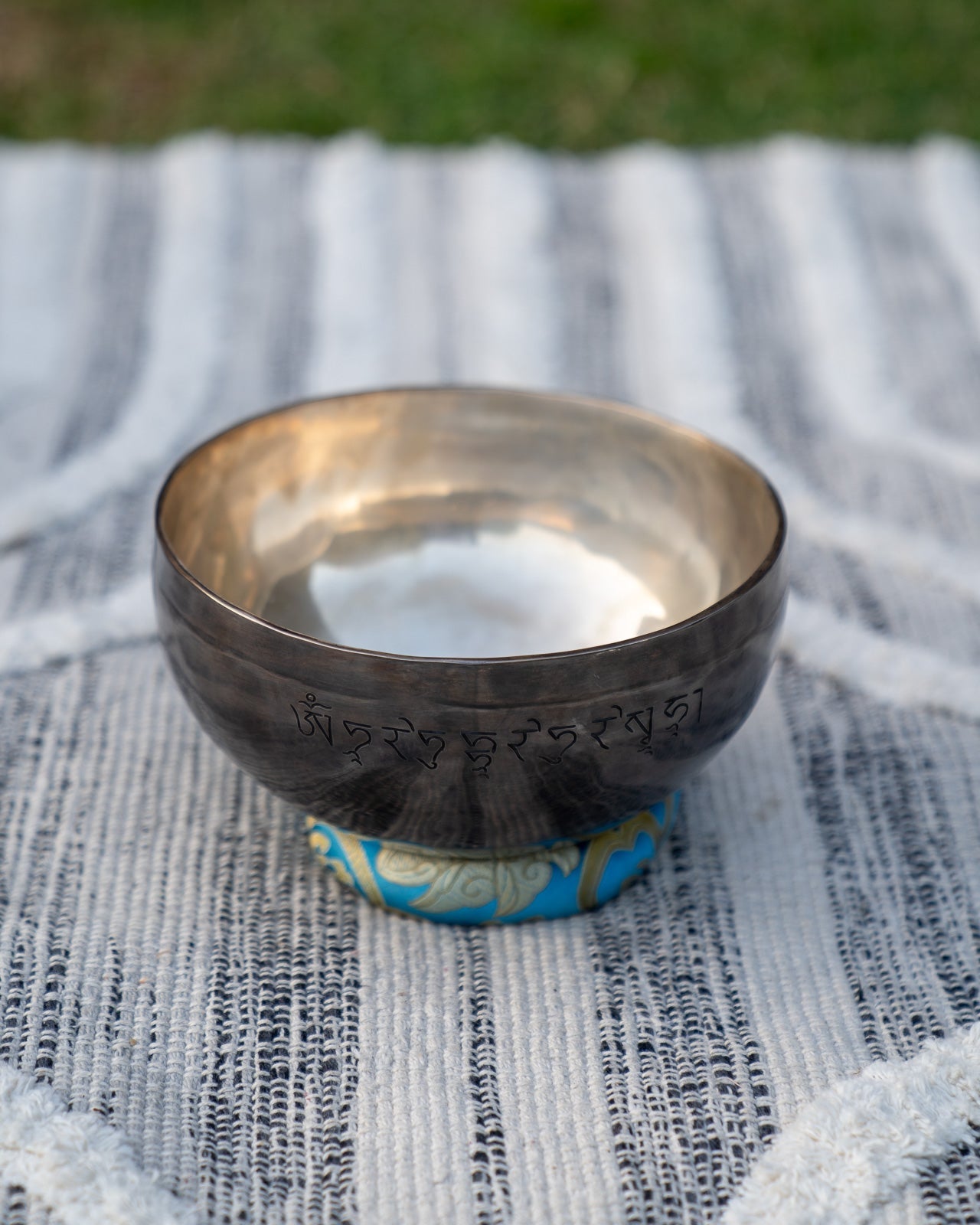 Throat Chakra New Moon Singing Bowl in G Sukha Sound Healing & Singing Bowls