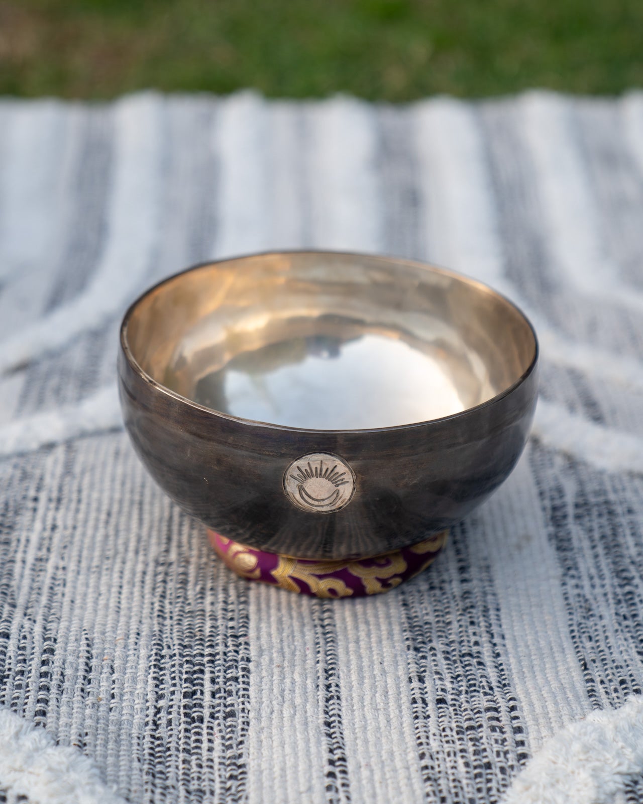 Crown Chakra New Moon Singing Bowl in B Sukha Sound Healing & Singing Bowls