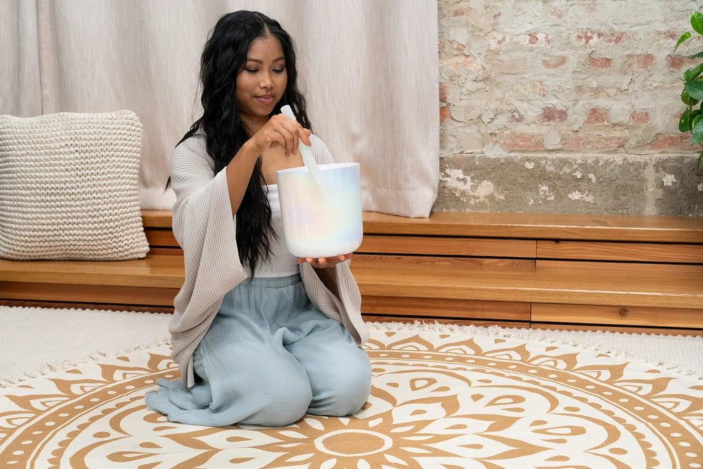7" Essence Crystal Singing Bowl, Note B3, Creamy, Crown Chakra, 440 Hz Utah Energy Healing Center