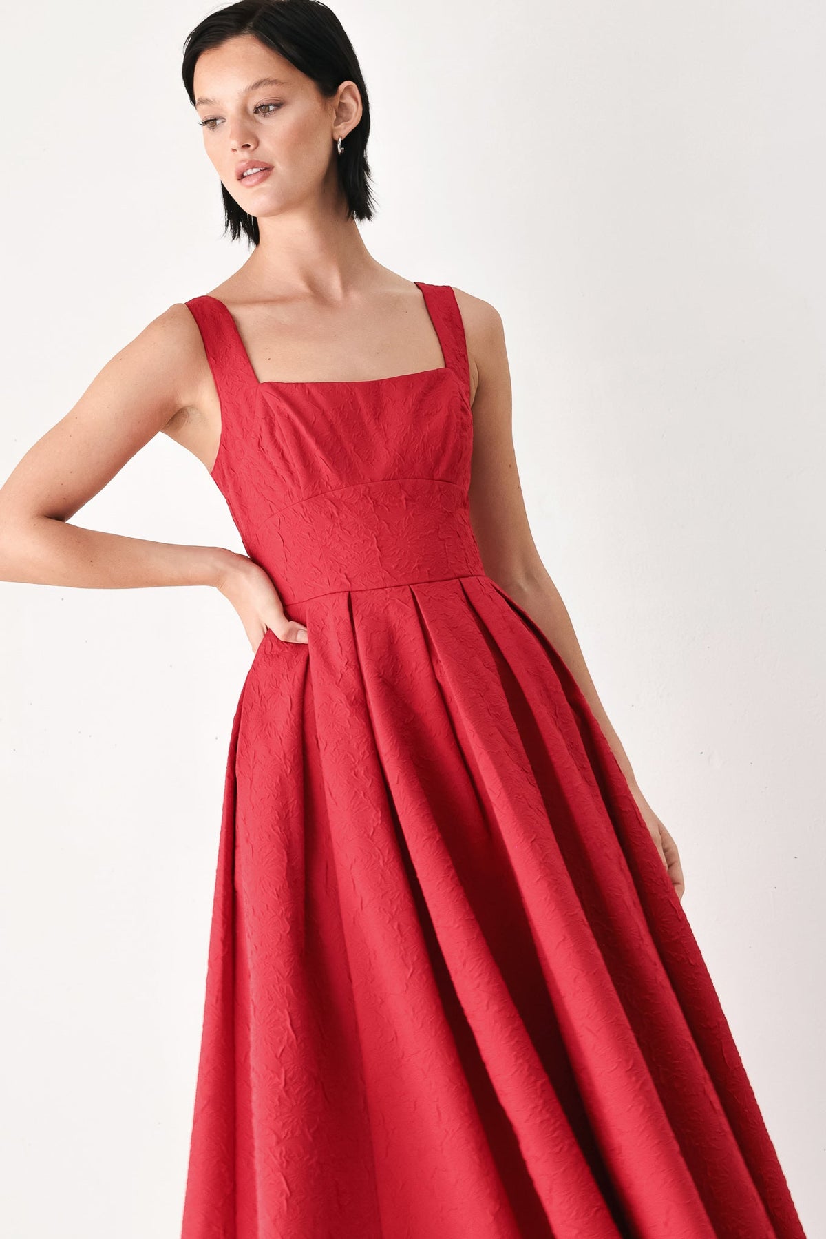 ECHO IN WHITE WOVEN MIDI DRESS Flying Tomato