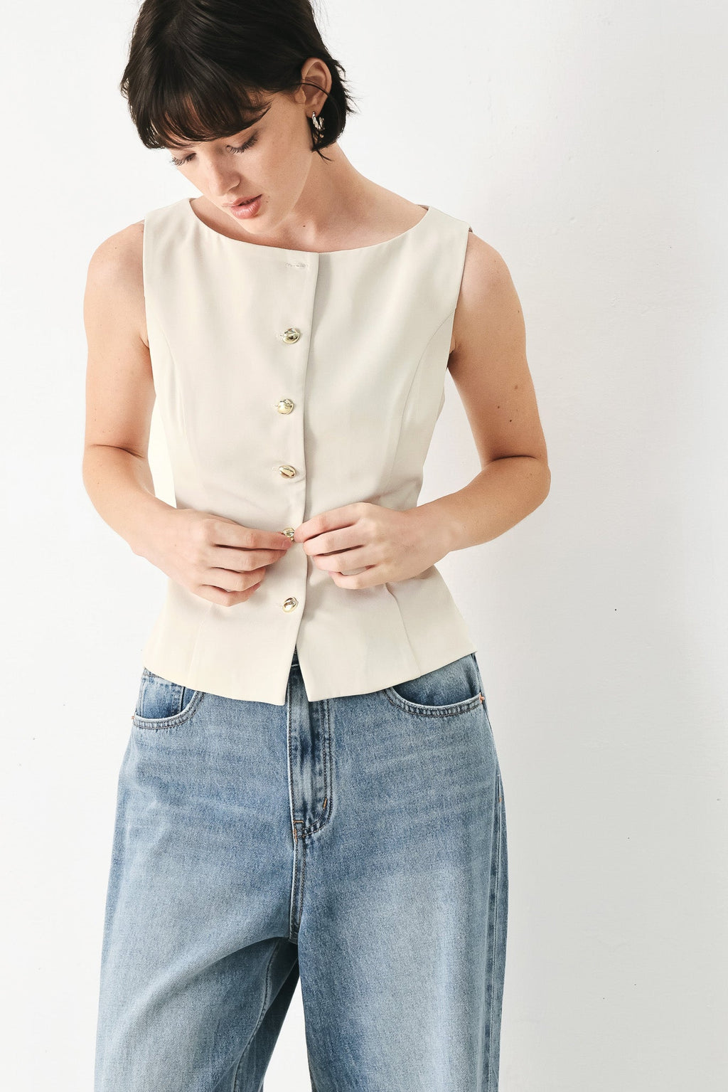 MODERN MINIMAL WOVEN VEST Flying Tomato