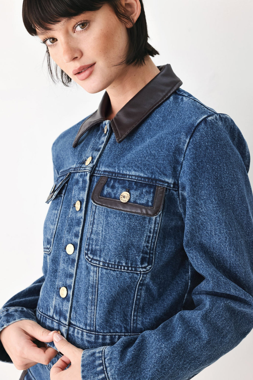VINTAGE DENIM RENDEZVOUS DENIM CROP JACKET Flying Tomato