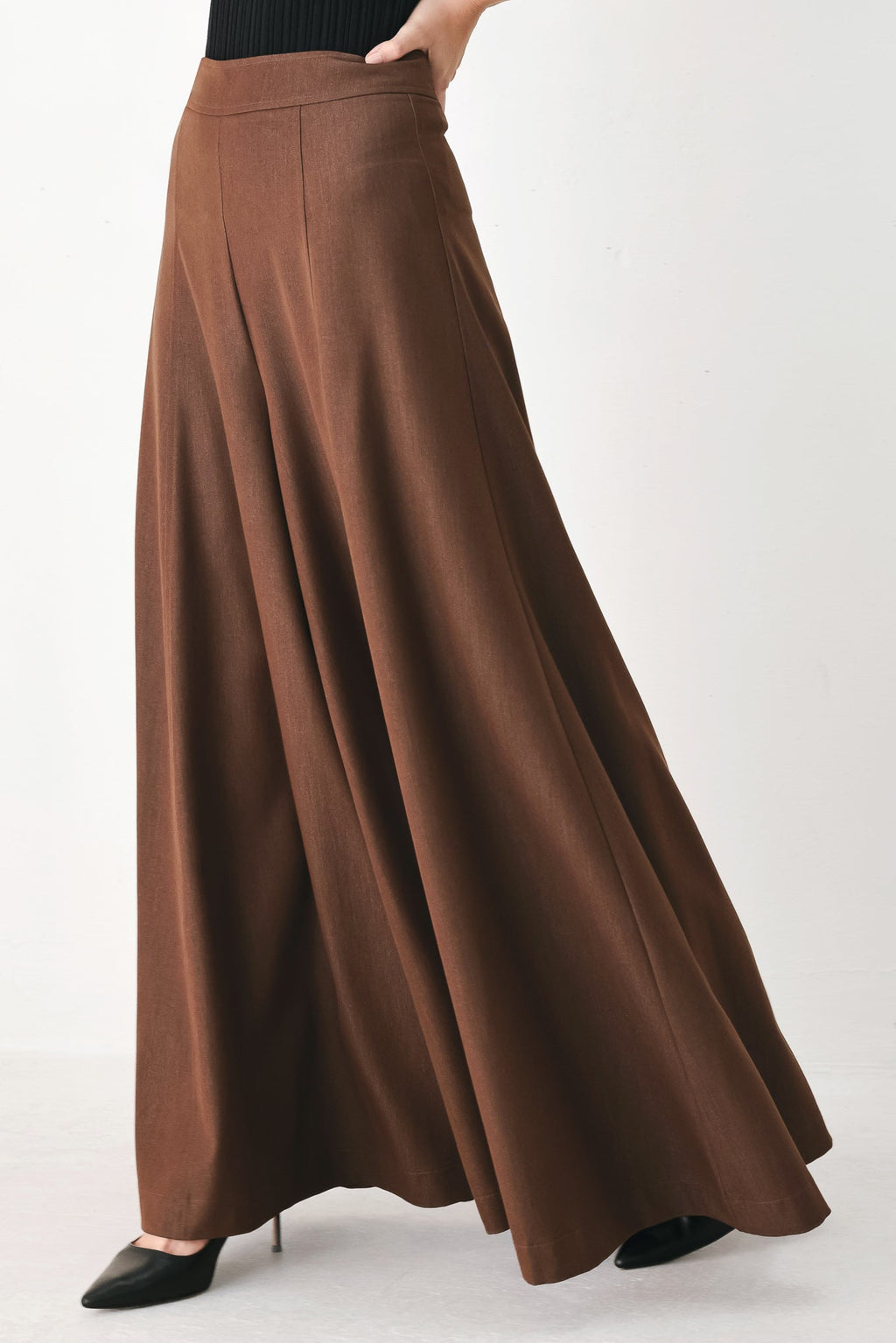 CASUAL ROMANCE WOVEN PANTS Flying Tomato