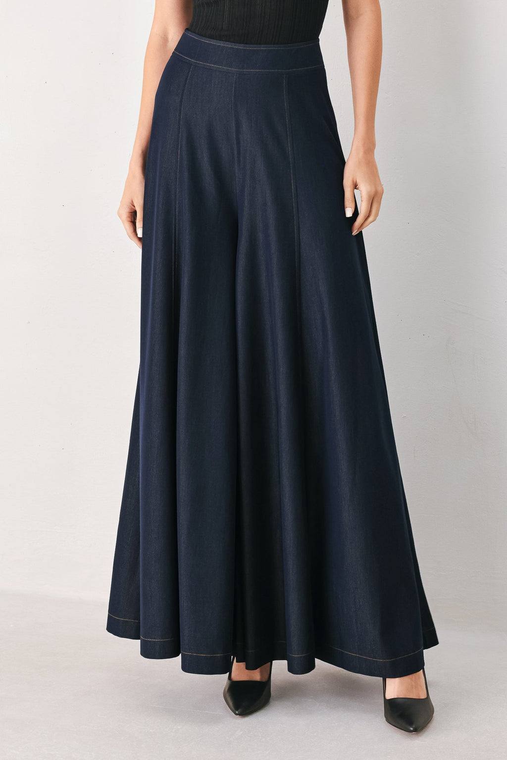 CASUAL ROMANCE WOVEN PANTS Flying Tomato
