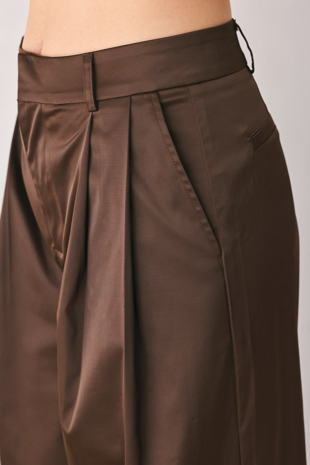 PARCHMENT RELAXED-FIT WOVEN PANTS Flying Tomato