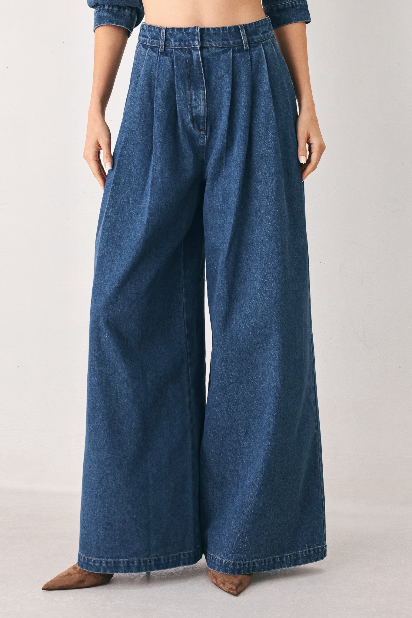 BLUE ECHO PLEATED DENIM WIDE LEG PANTS Flying Tomato