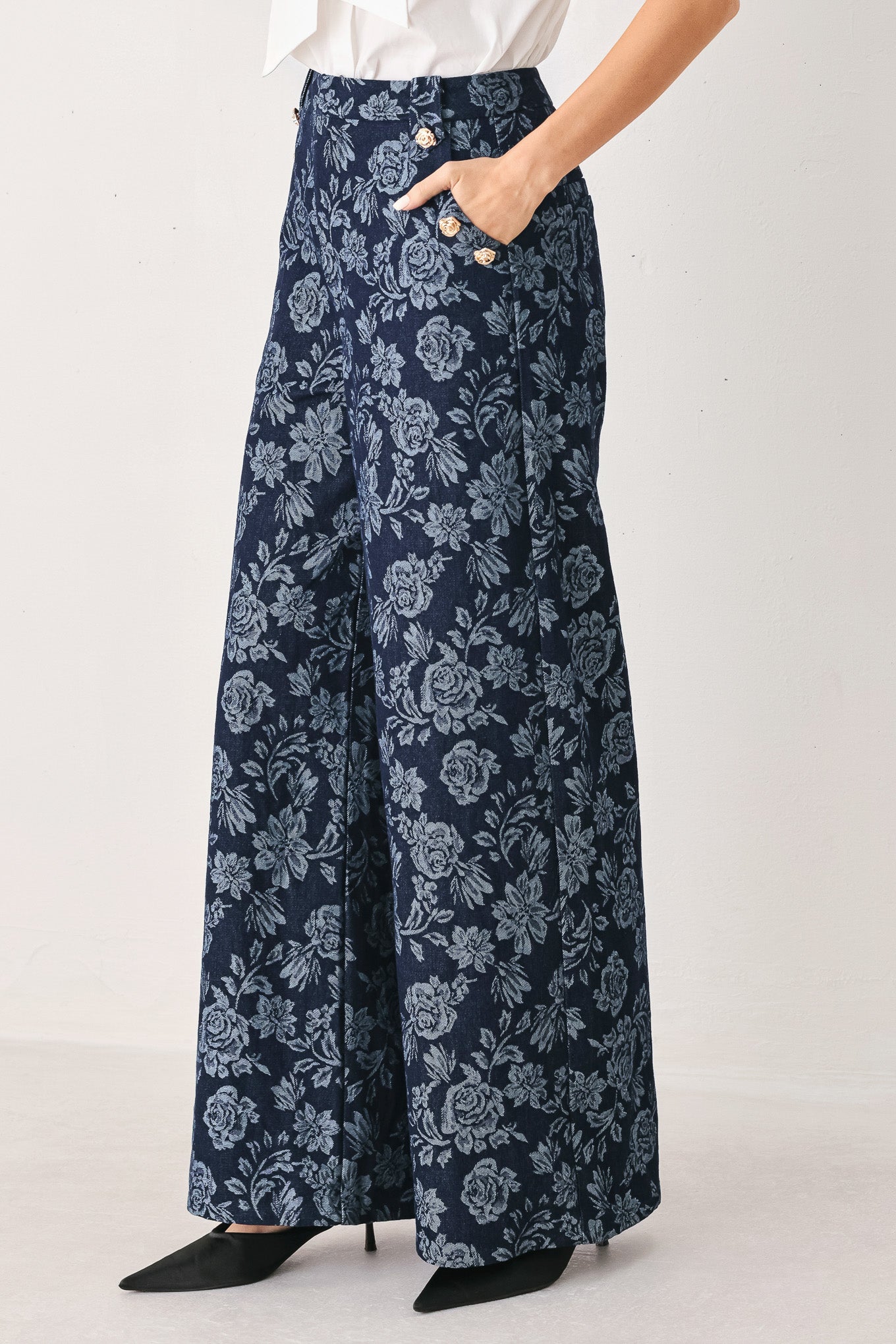 MIDNIGHT ROSE JACQUARD DENIM PANTS Flying Tomato