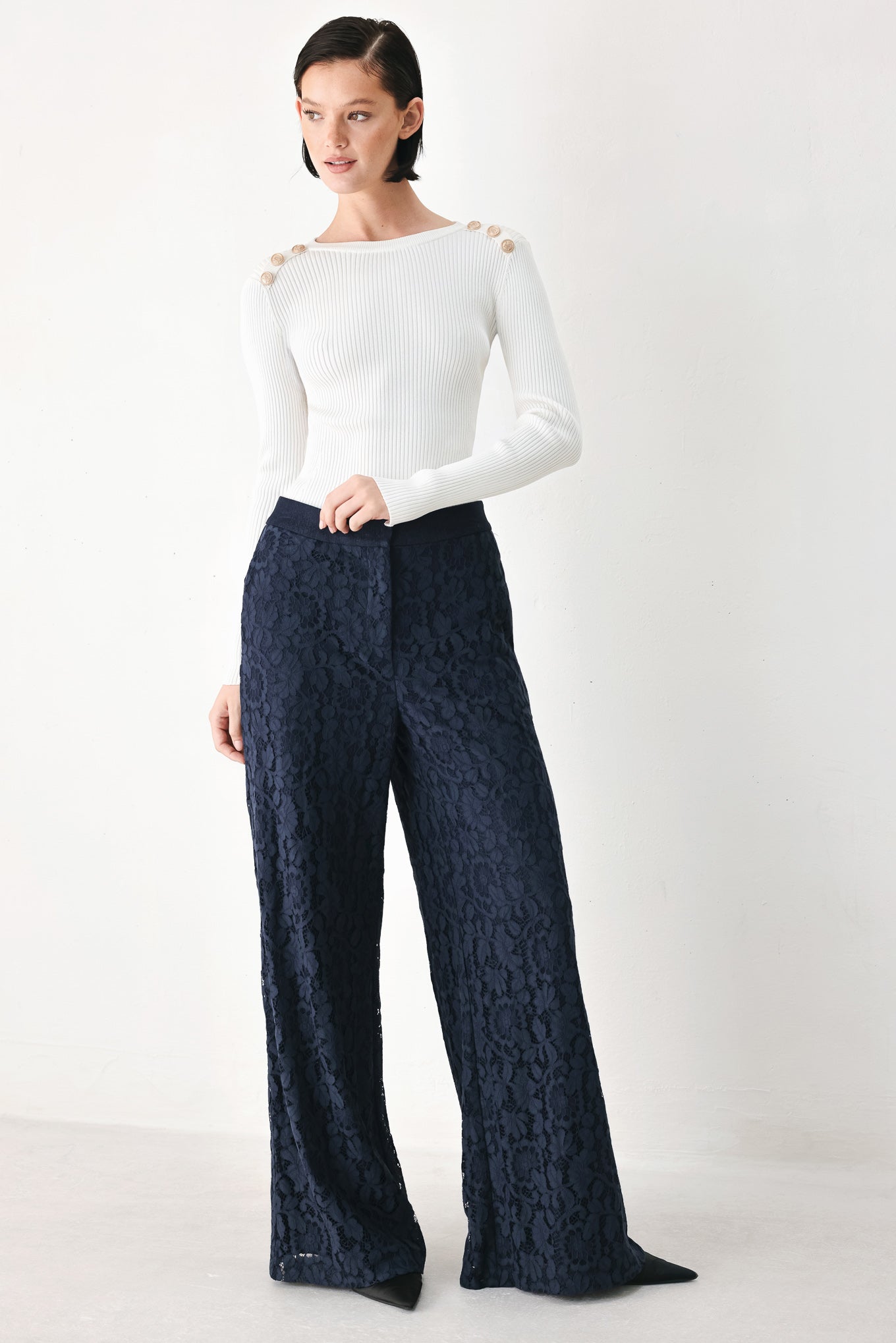 MIDNIGHT PETAL FLOW WOVEN LACE PANTS Flying Tomato