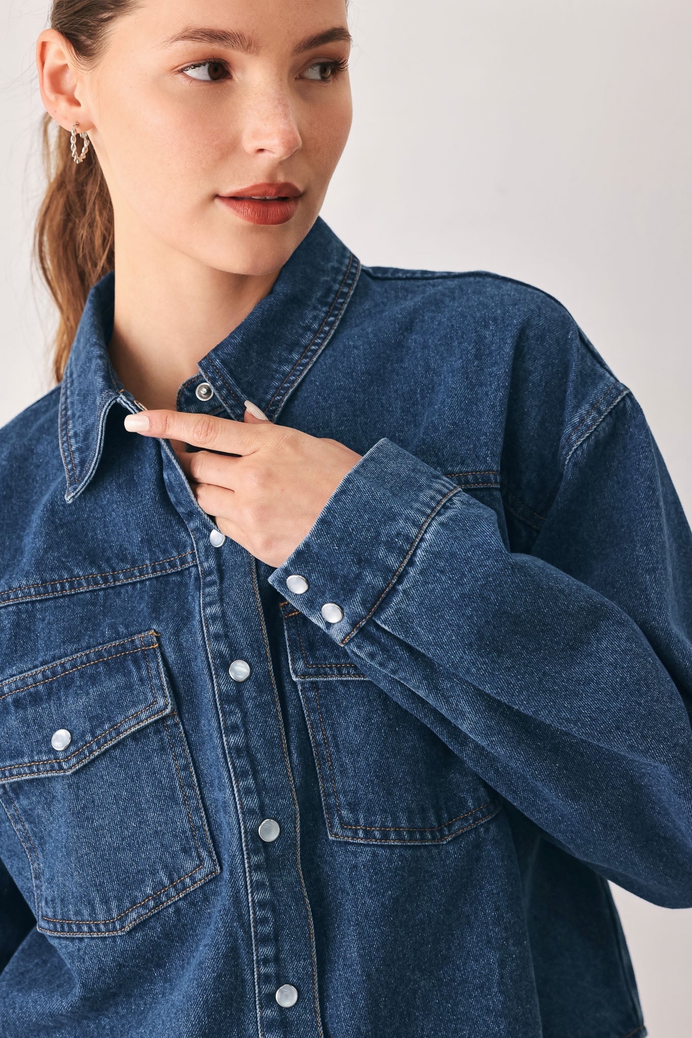 BLUE ECHO PLEATED DENIM JACKET Flying Tomato