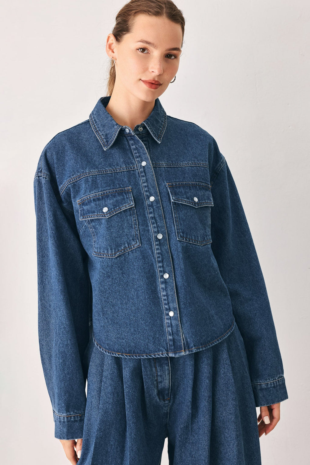 BLUE ECHO PLEATED DENIM JACKET Flying Tomato