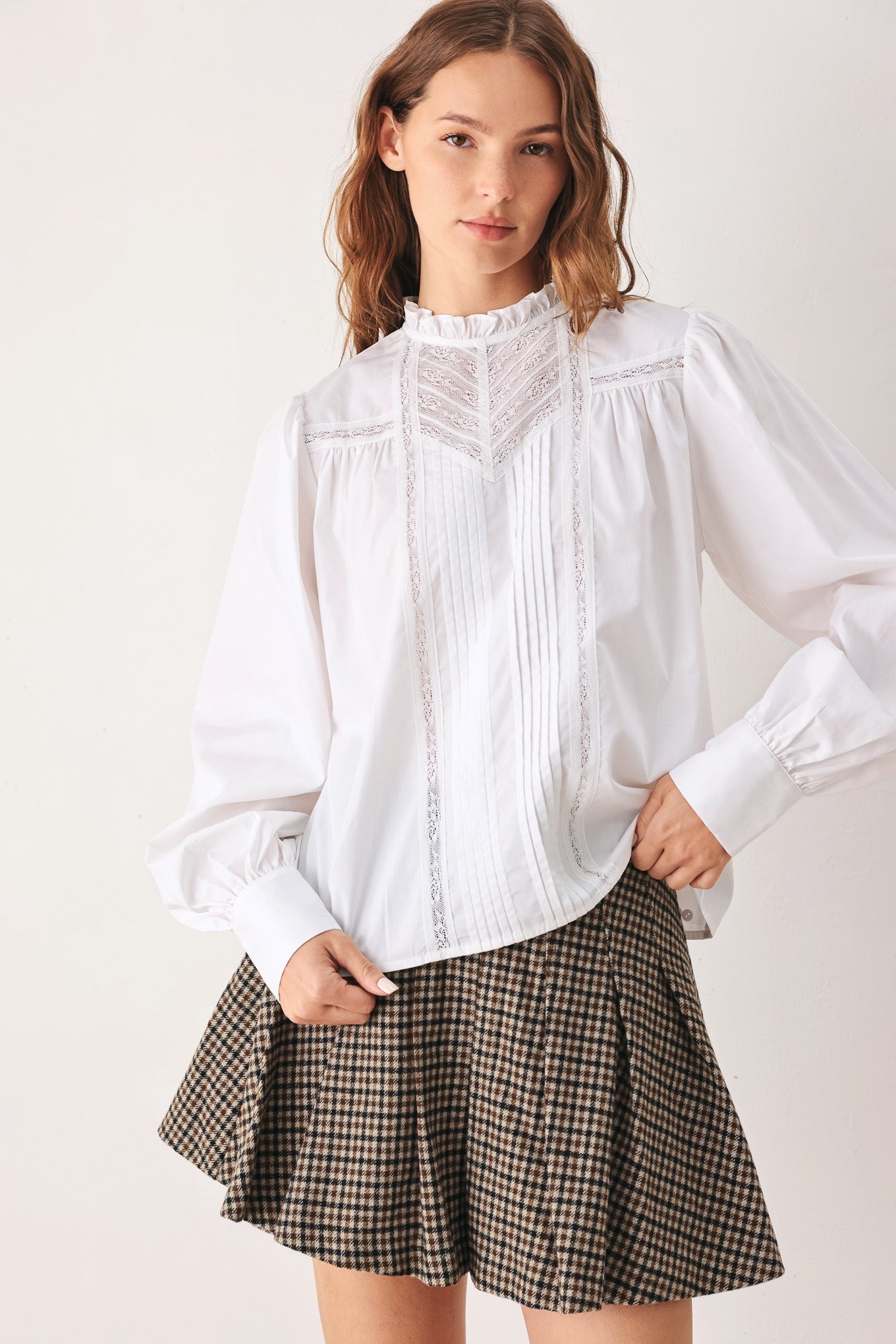 PORCELAIN VINTAGE INSPIRE WOVEN TOP Flying Tomato