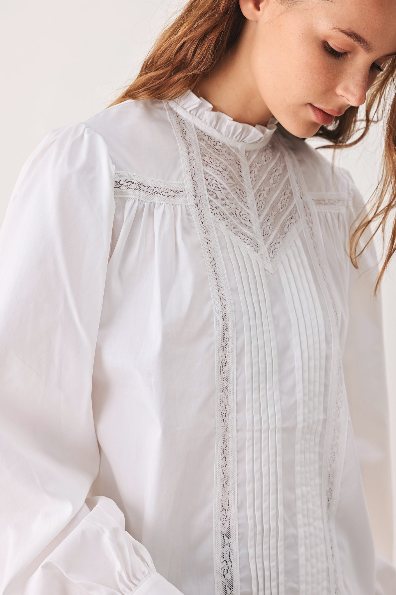 PORCELAIN VINTAGE INSPIRE WOVEN TOP Flying Tomato