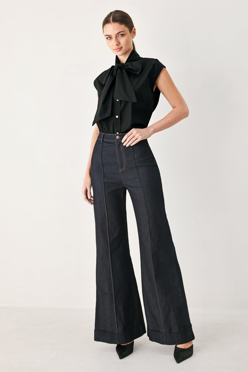 MODERN STATEMENT BOW WOVEN TOP Flying Tomato