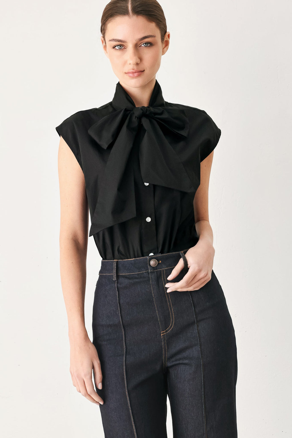 MODERN STATEMENT BOW WOVEN TOP Flying Tomato