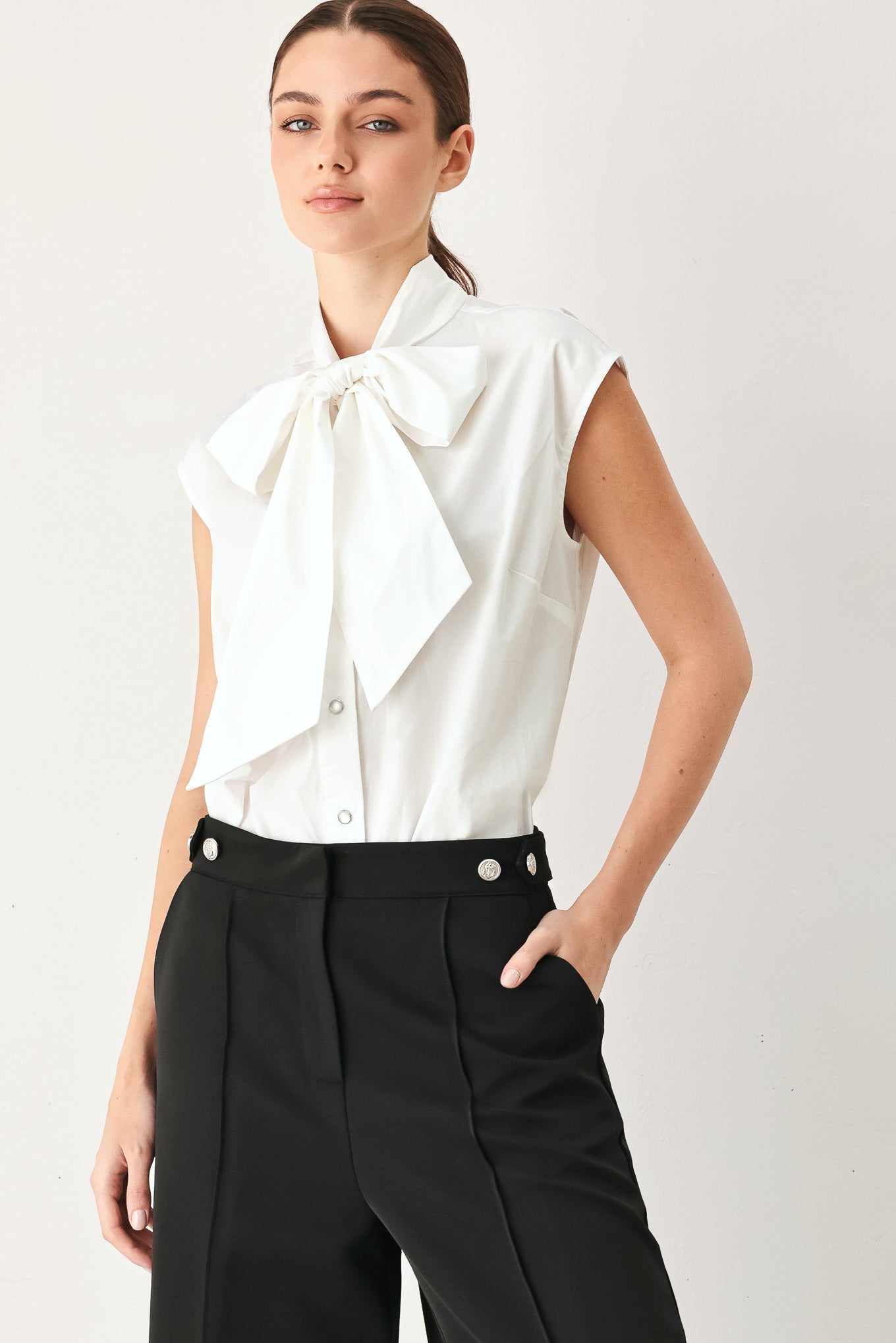 MODERN STATEMENT BOW WOVEN TOP Flying Tomato