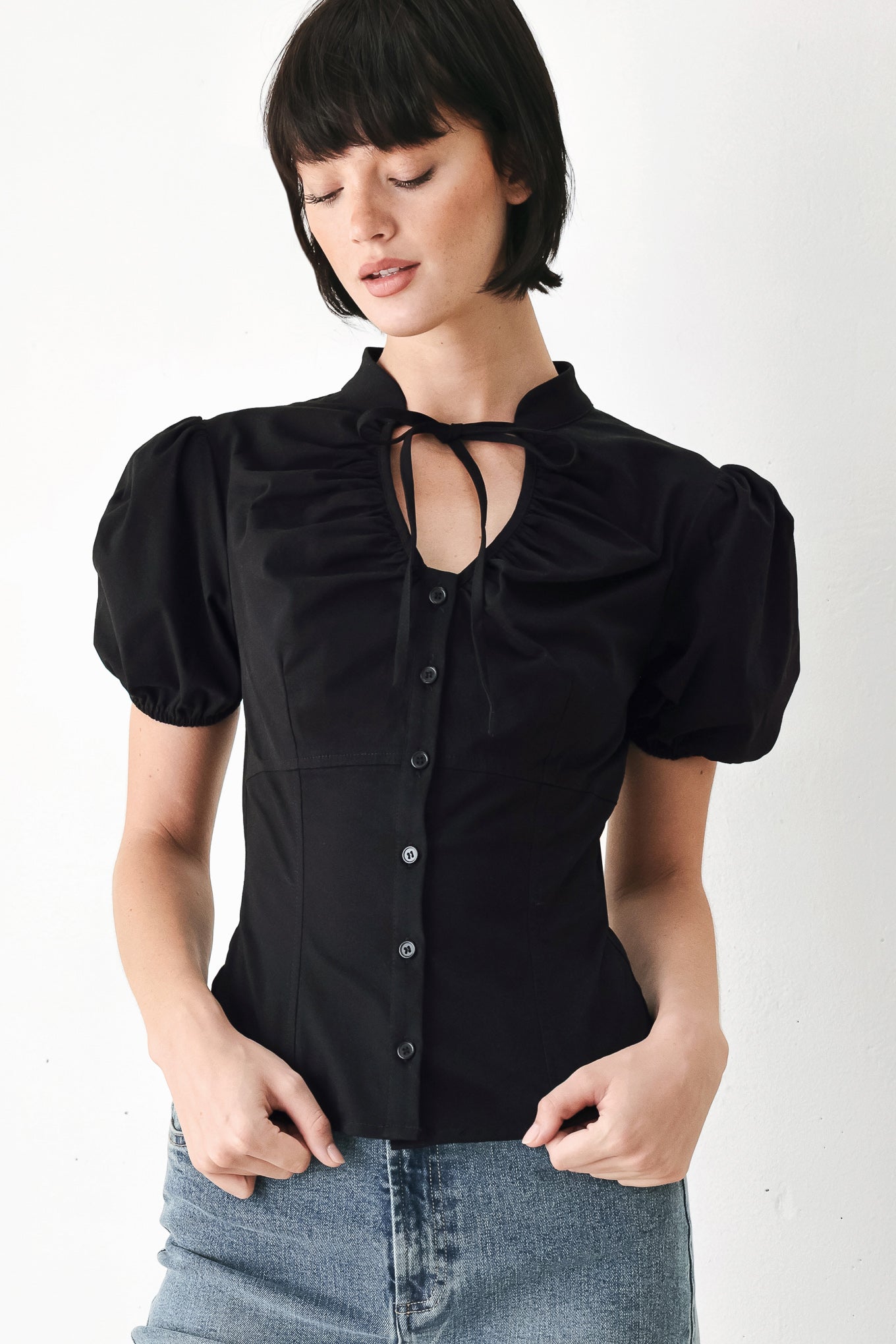 WHITE ROSE DAYDREAM WOVEN TOP Flying Tomato
