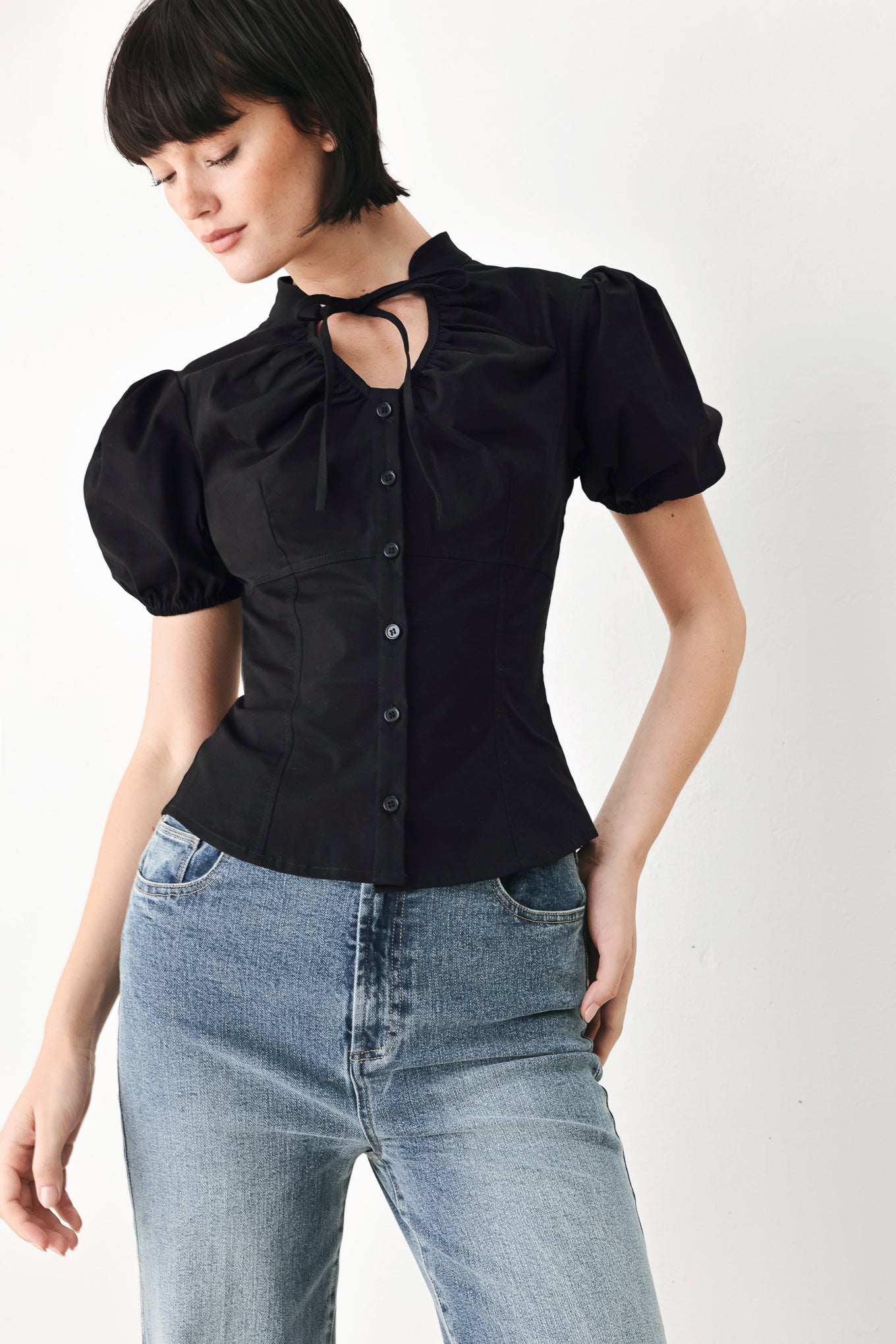 WHITE ROSE DAYDREAM WOVEN TOP Flying Tomato