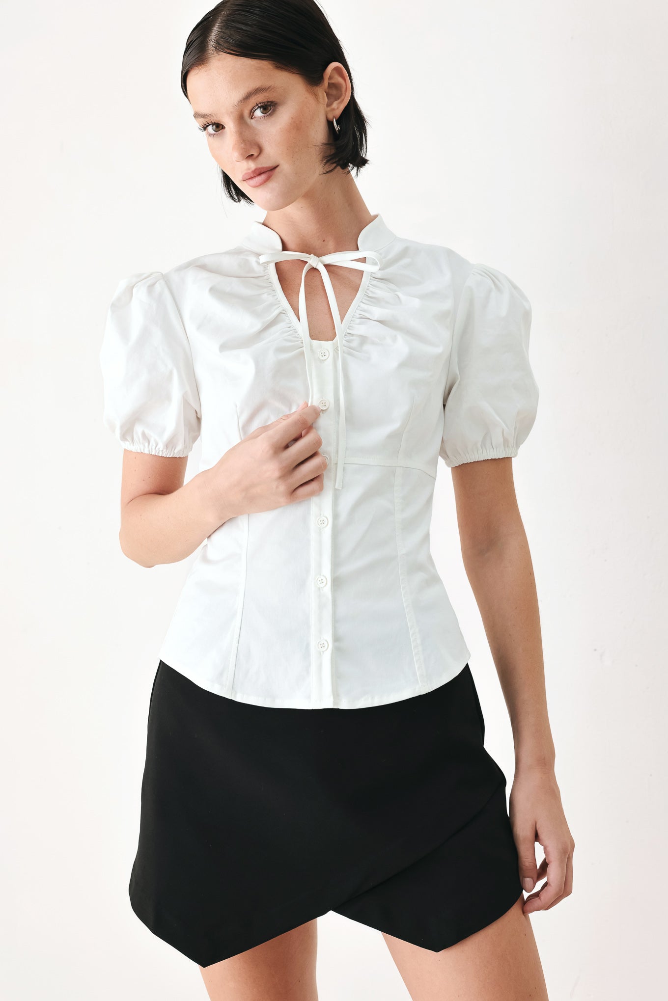 WHITE ROSE DAYDREAM WOVEN TOP Flying Tomato