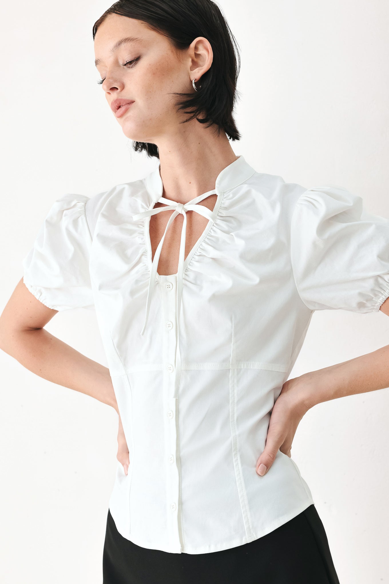WHITE ROSE DAYDREAM WOVEN TOP Flying Tomato