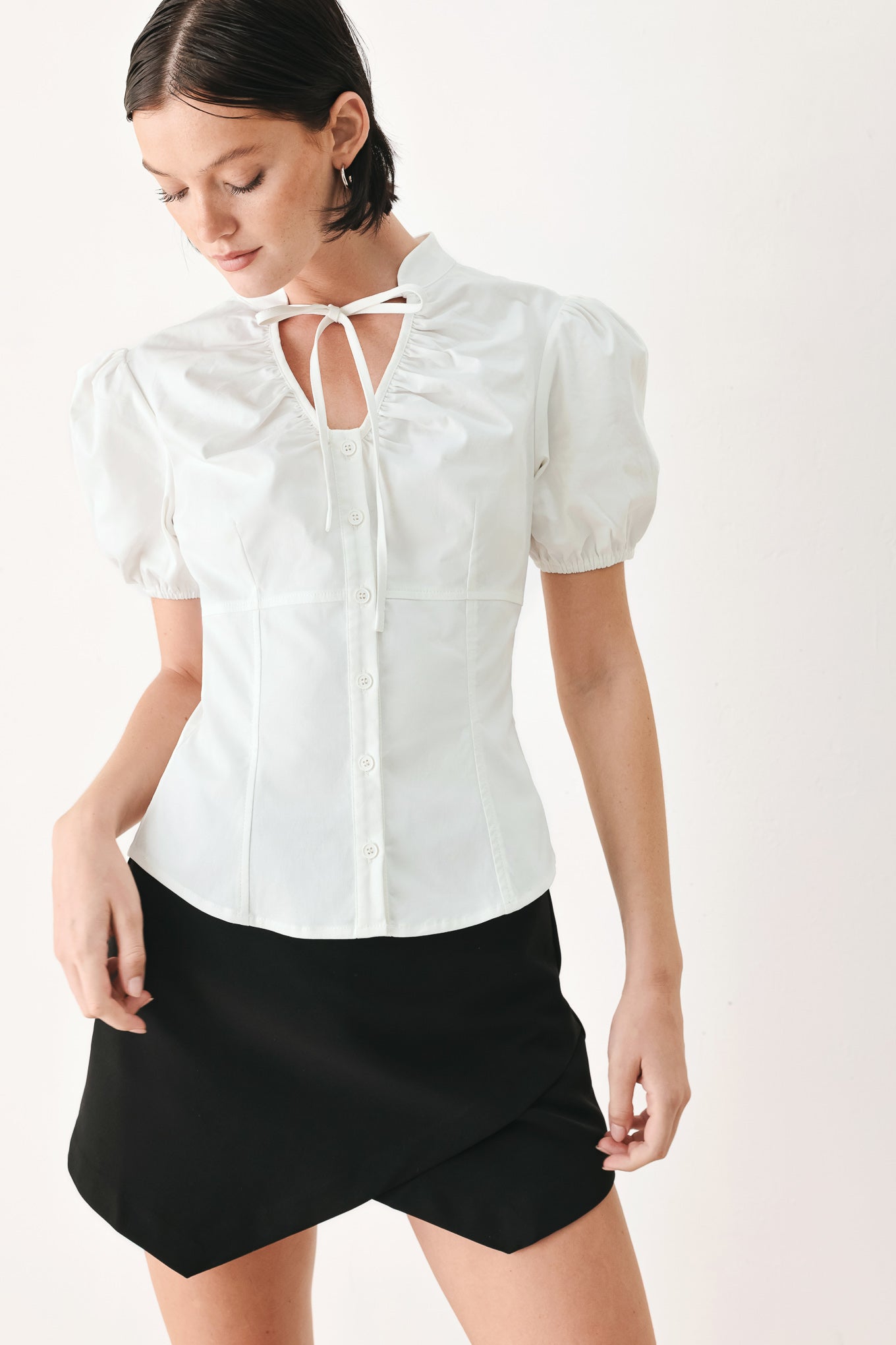 WHITE ROSE DAYDREAM WOVEN TOP Flying Tomato