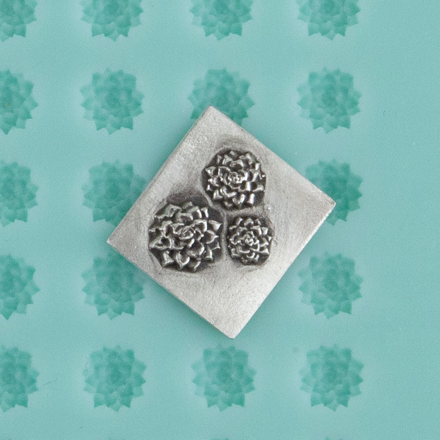 Finishing Touches Mold - Succulent - Echeveria 2 Cool Tools