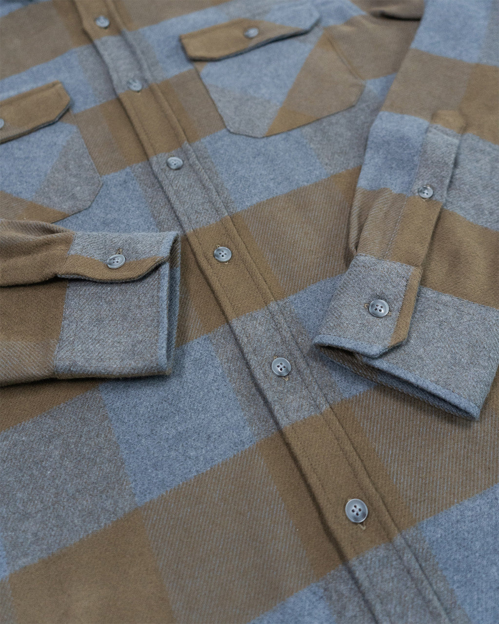 Field Grand Flannel, Caper Green MuskOx Flannels