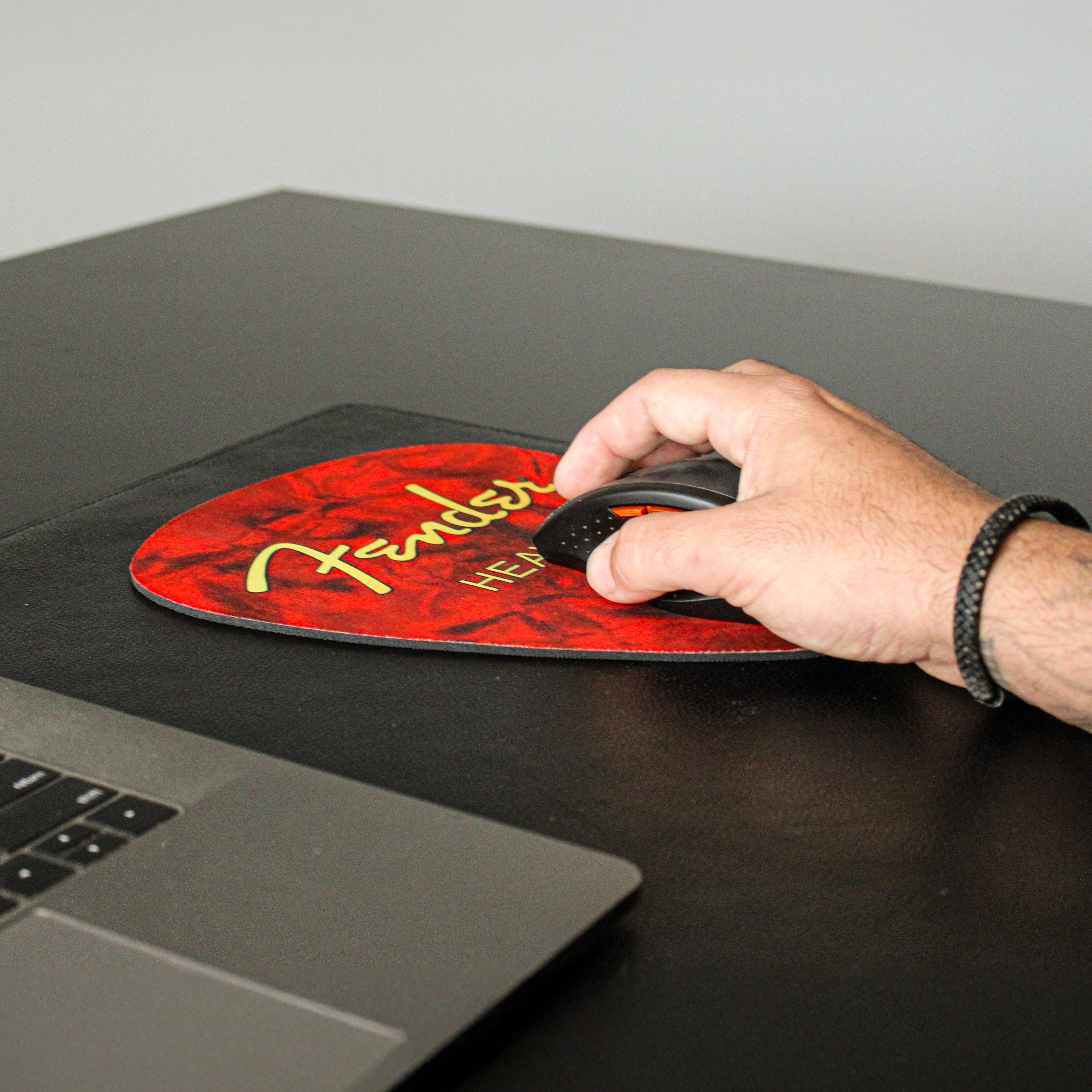 Fender Guitar Pick Mousepad Pluginz Keychains
