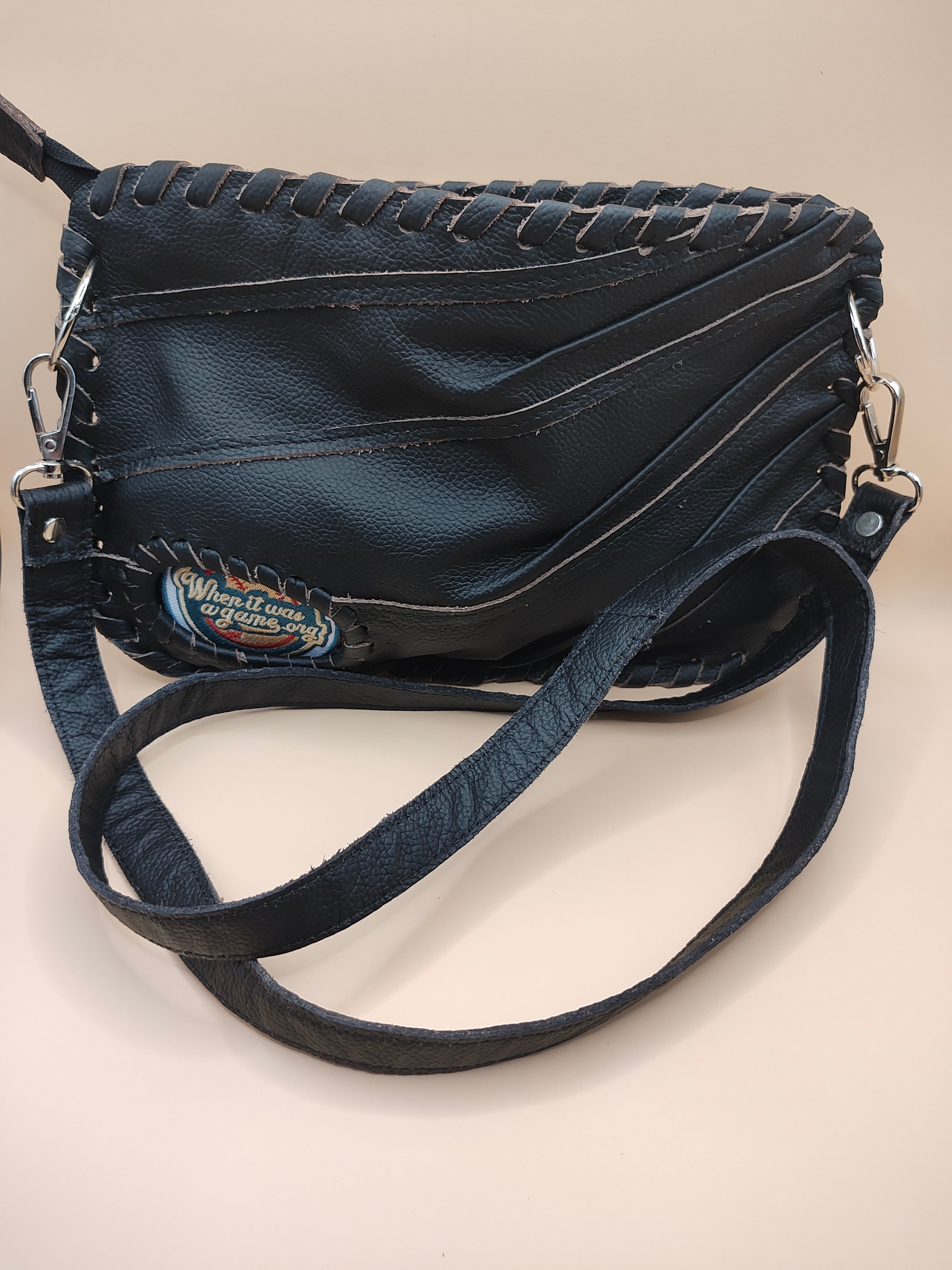 Black Finger Glove Purse - Blank No Patch Whenitwasagame baseballglovewallets.com
