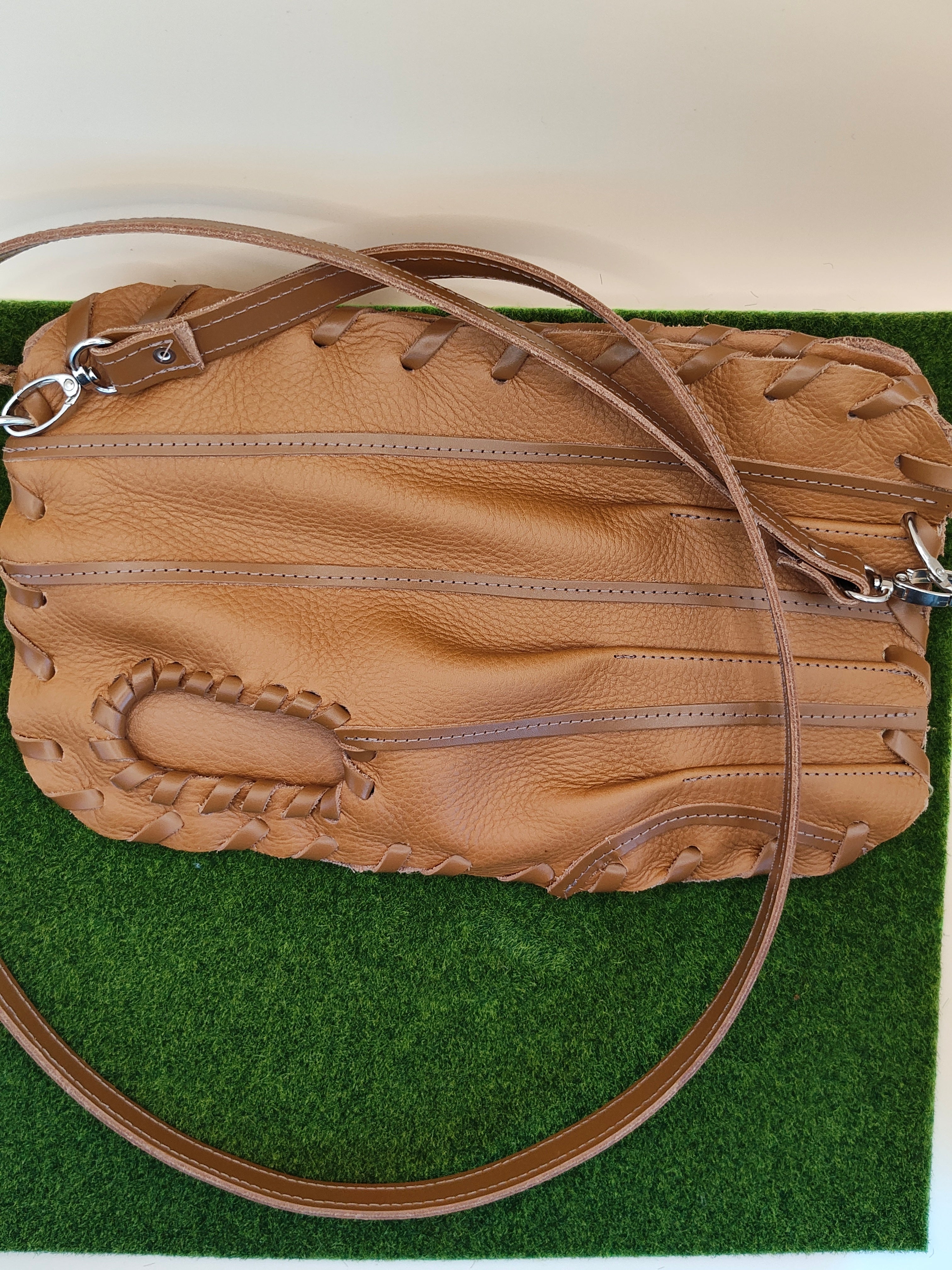 Finger Glove Purse - Blank No Patch Whenitwasagame baseballglovewallets.com