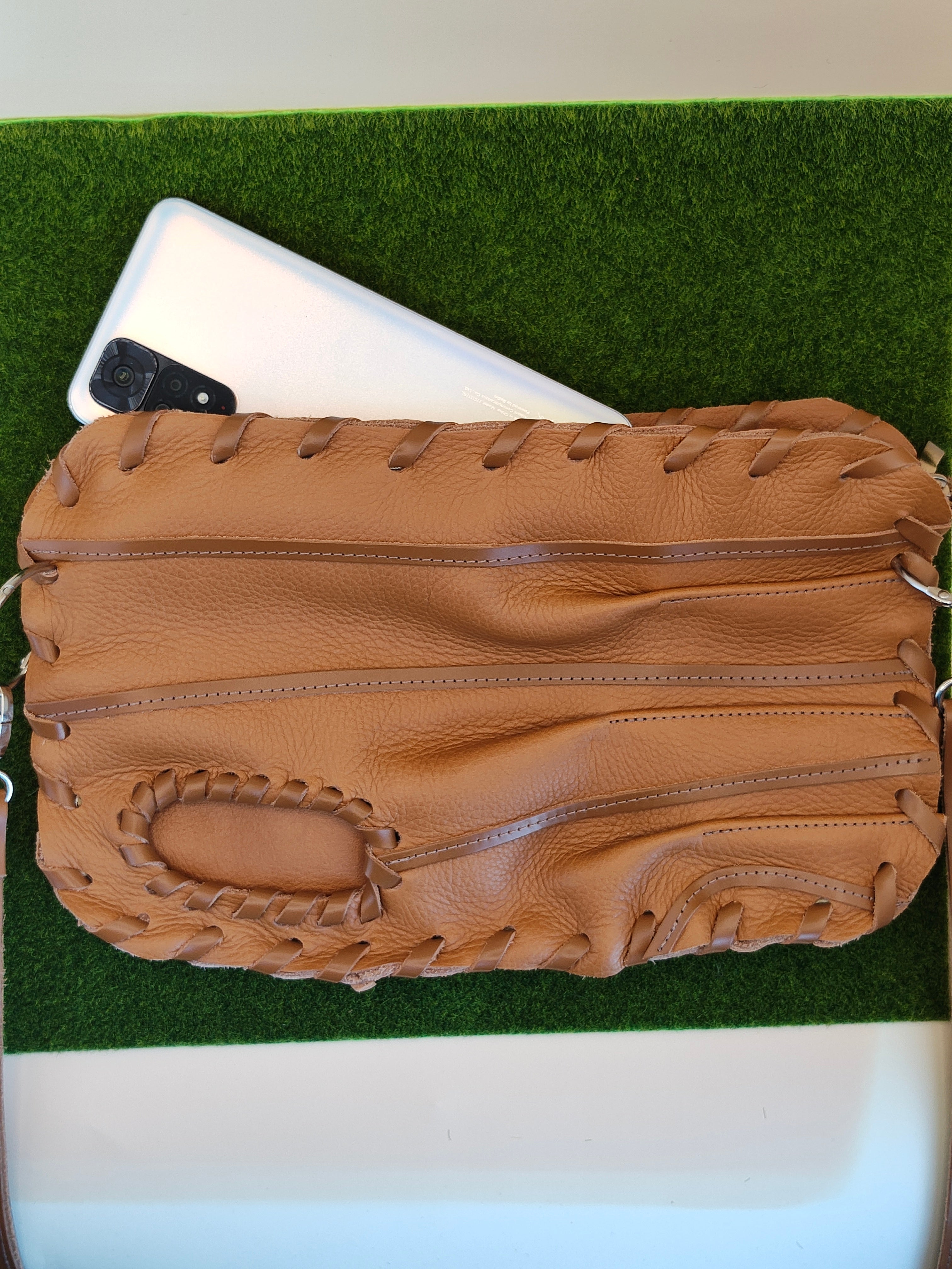 Finger Glove Purse - Blank No Patch Whenitwasagame baseballglovewallets.com