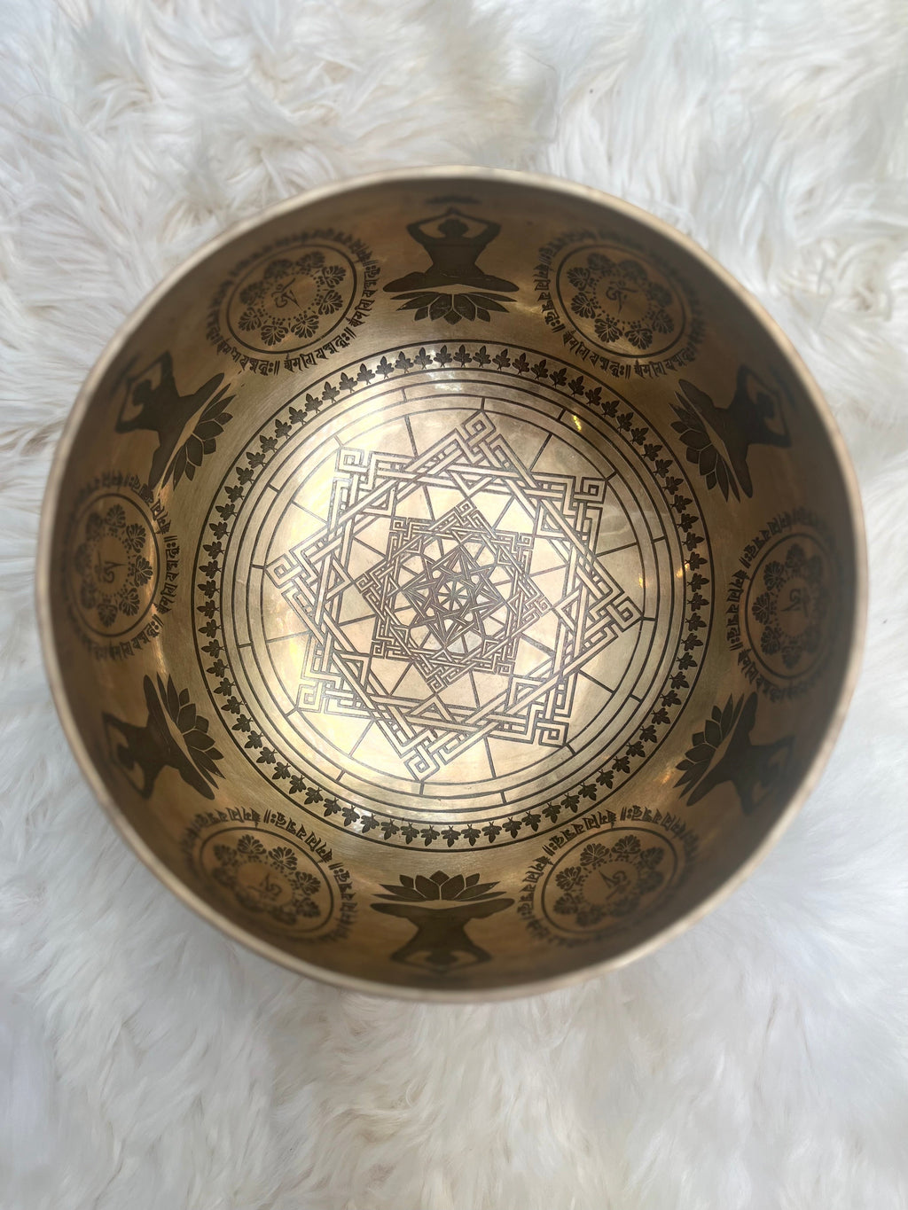 Solar Plexus Singing Bowl in E Sukha Sound Healing & Singing Bowls