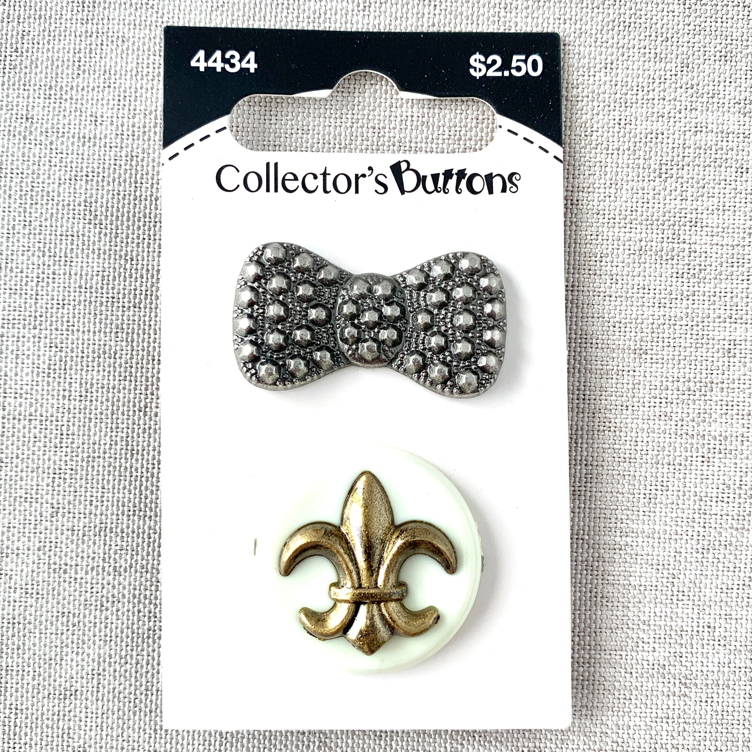 4434 Bow and Fleur de Lis - Collectors Buttons - 1 Hole Shank Buttons - Assorted Sizes - Silver Bronze The Attic Exchange