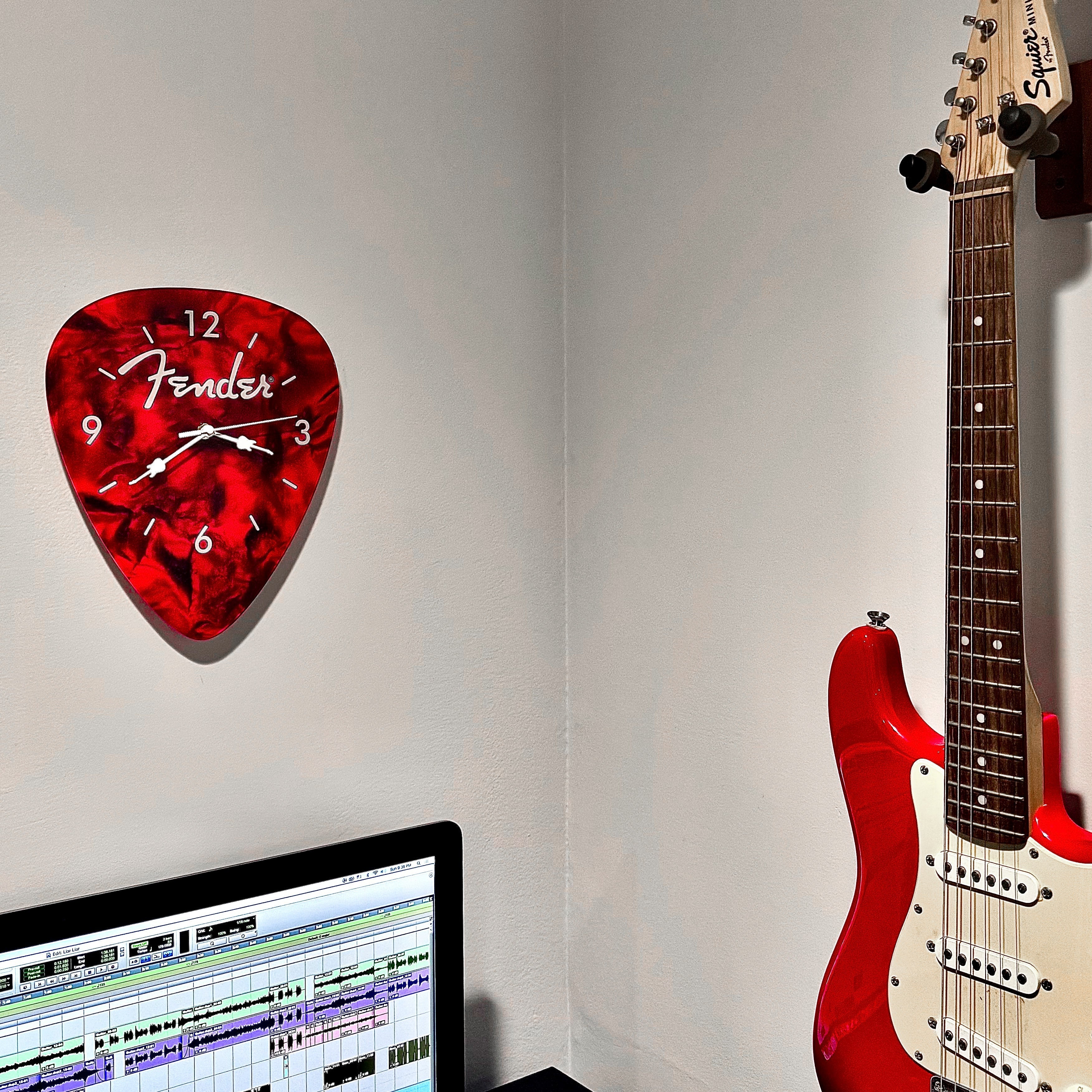 Fender Guitar Pick Wall Clock x Red Pluginz Keychains