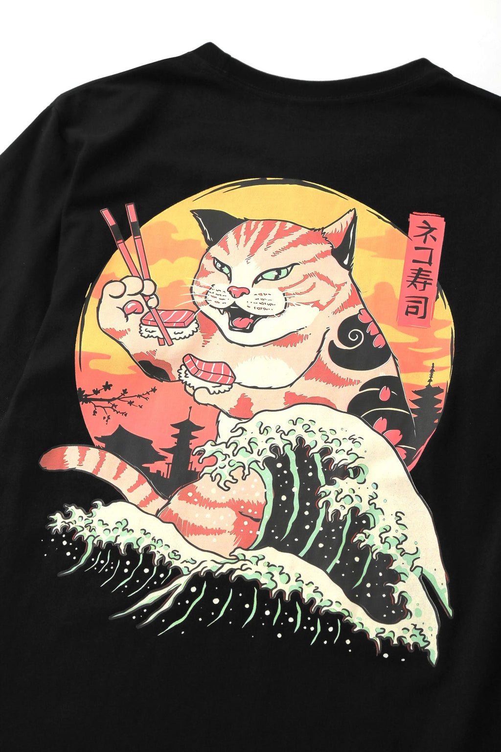 YeT013 Sushi Eating Cat Tee Niepce