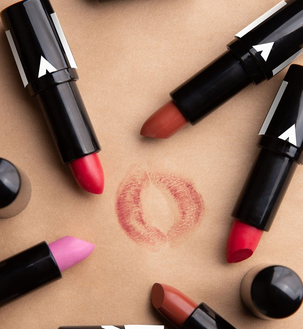 COCONUT COCKTAIL LIPSTICK Voodoo Makeup