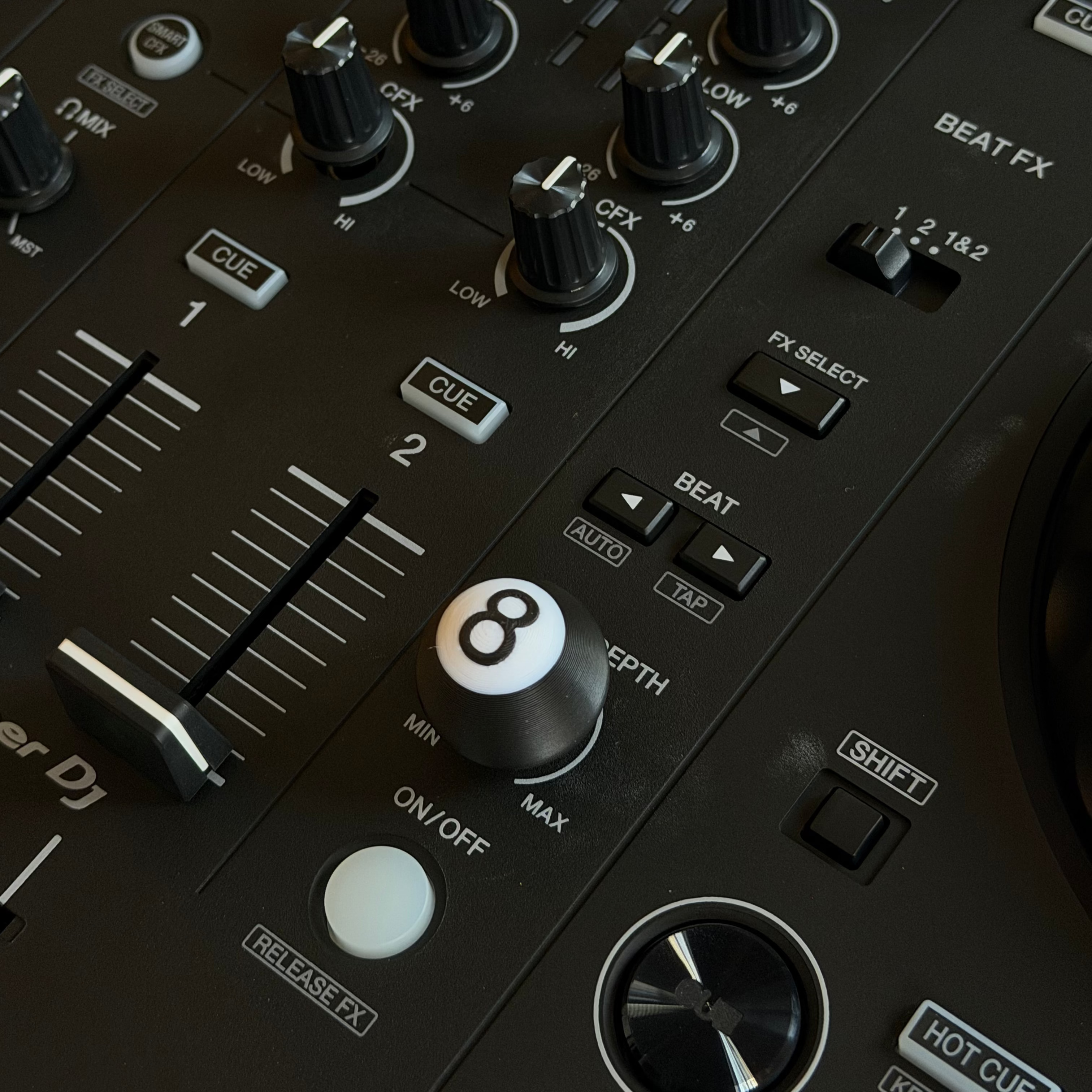 8-Ball Knob Twist Tone