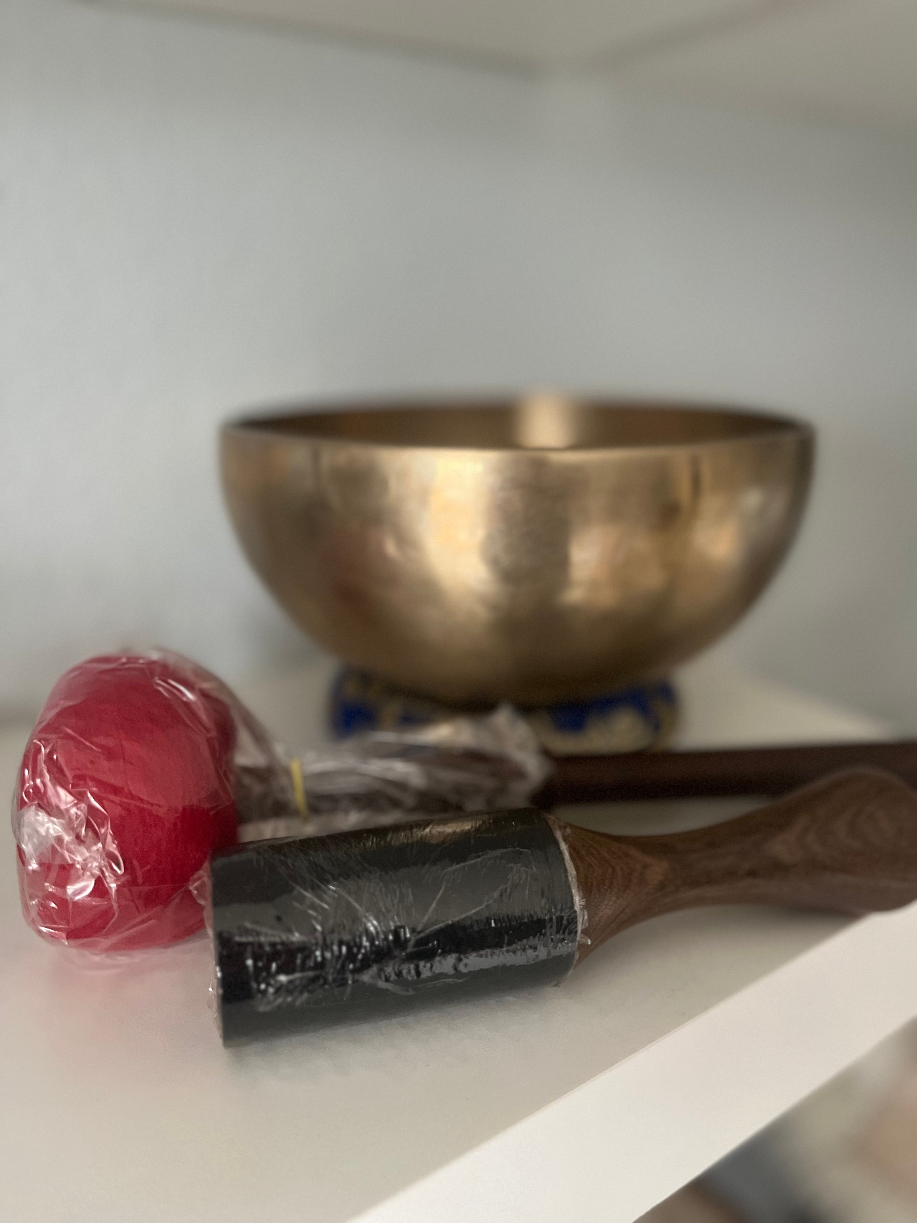 Heart Chakra Singing Bowl in F Sukha Sound Healing & Singing Bowls